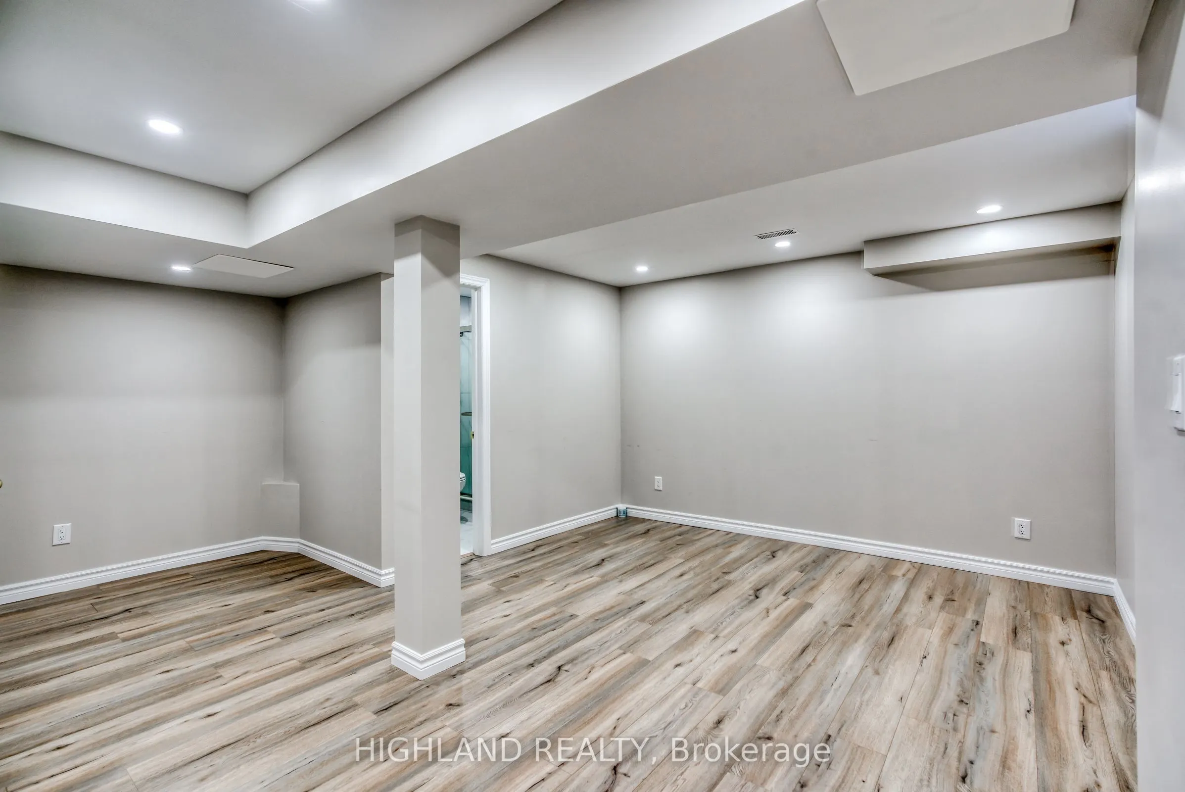 3904 Stardust Drive