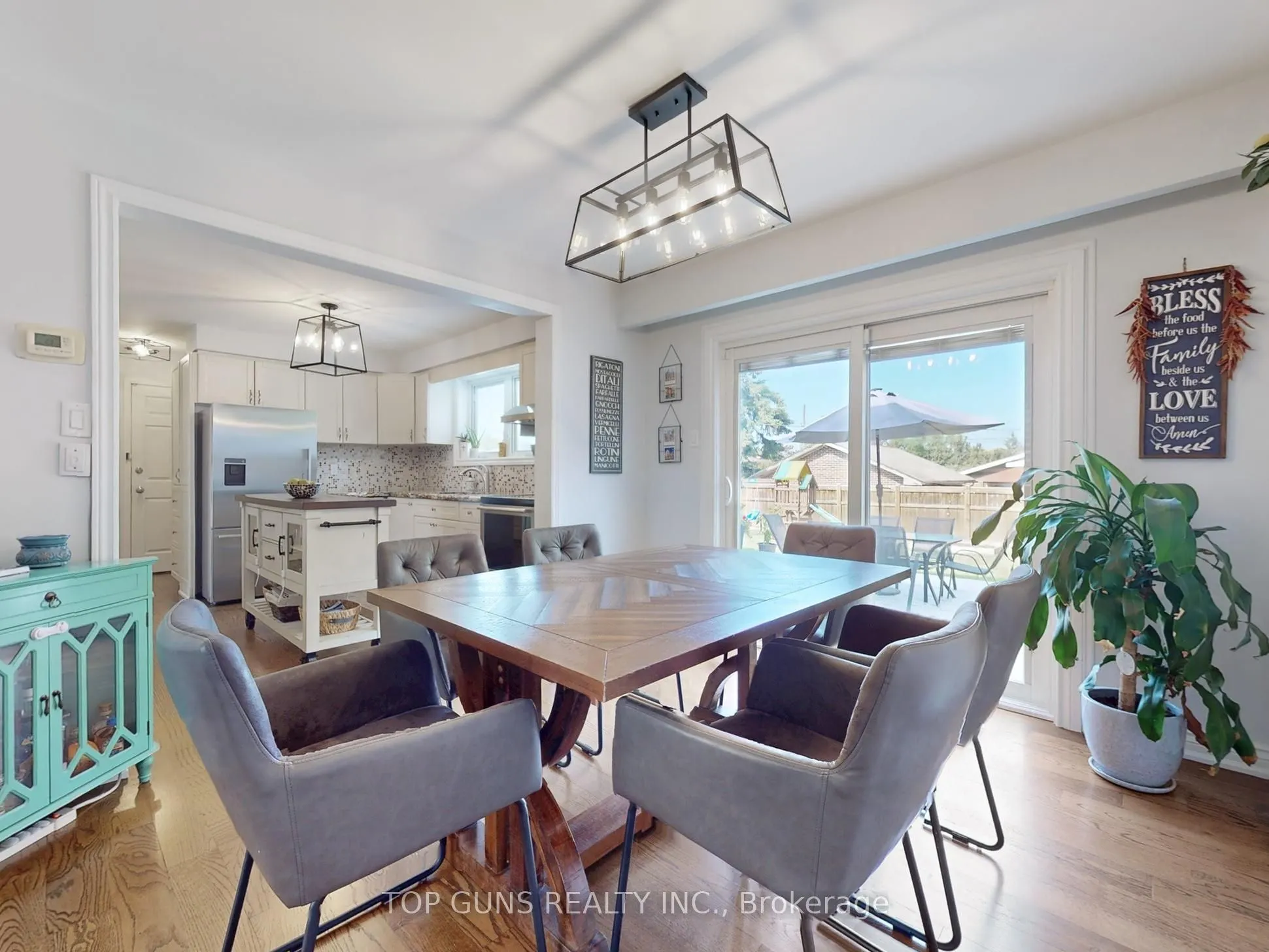 25 Ringway Crescent
