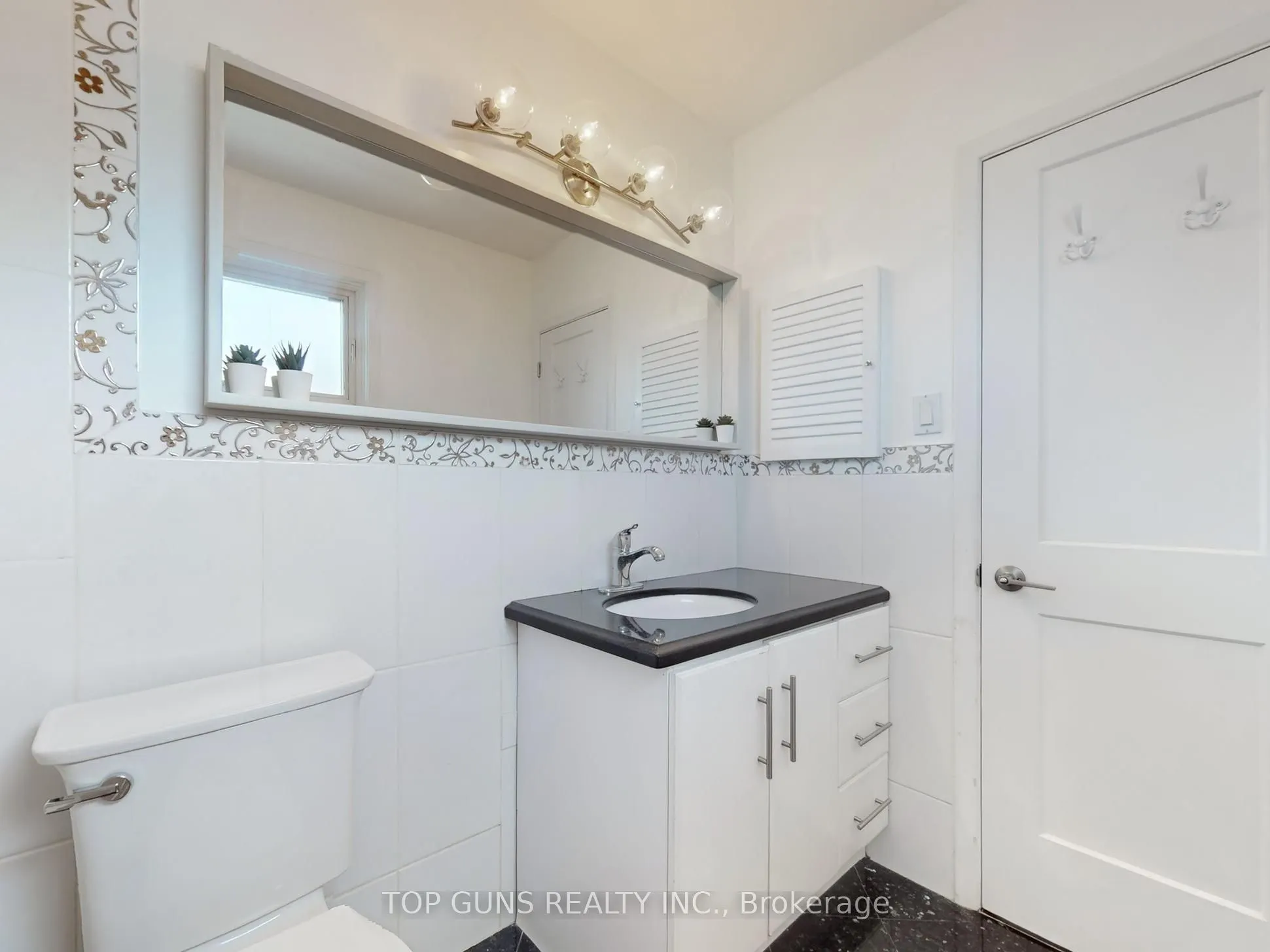 25 Ringway Crescent