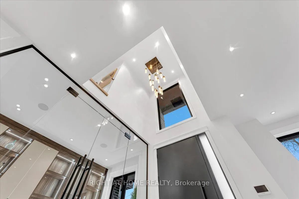 2572 Edenhurst Drive