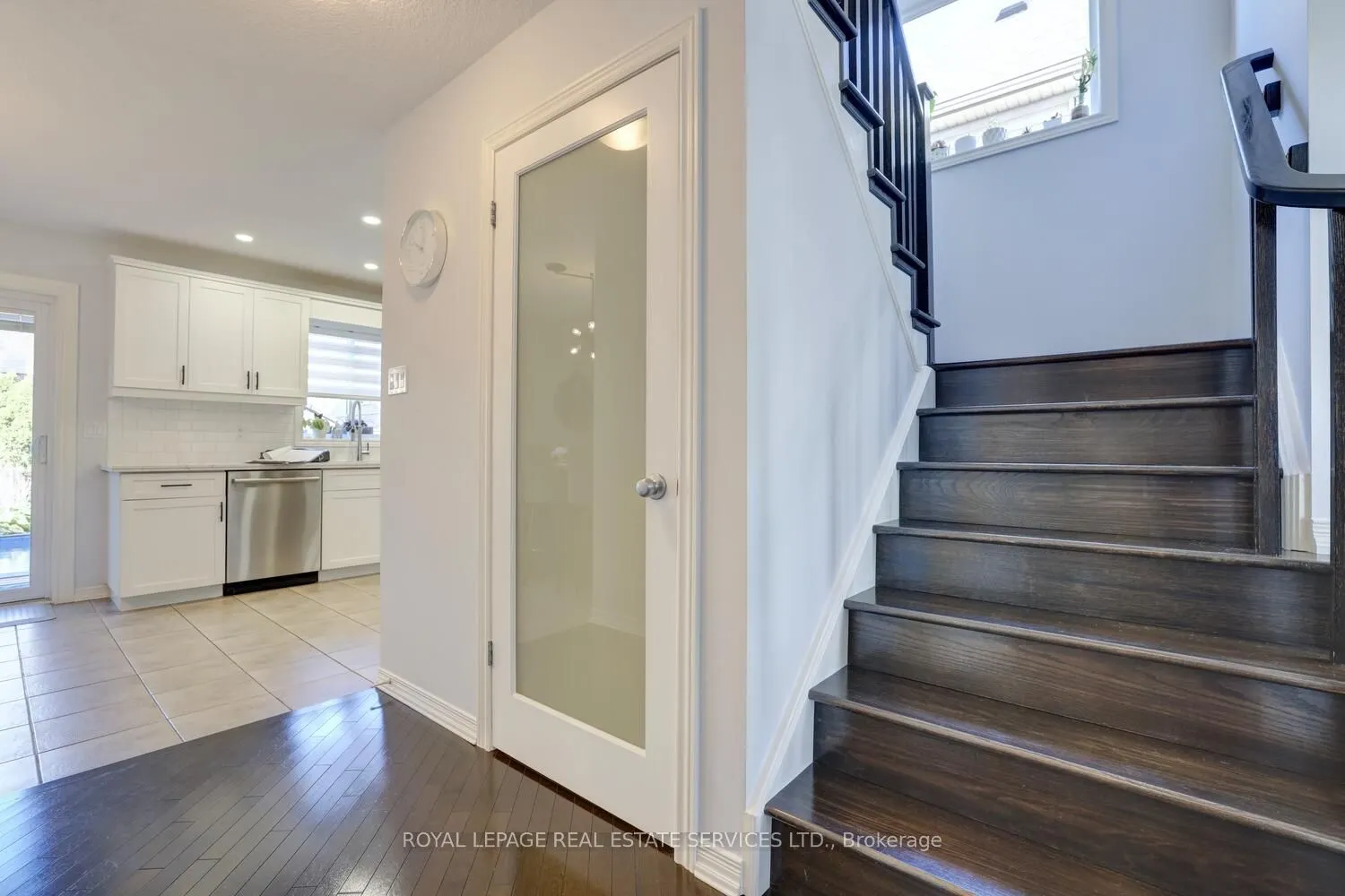 35 Aiken Crescent