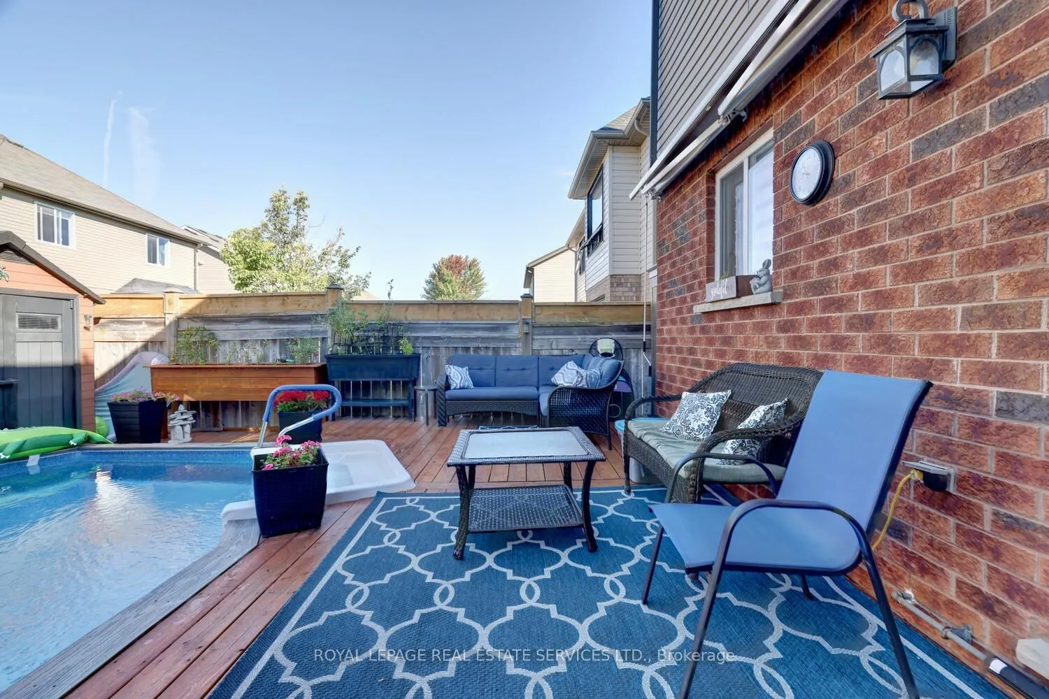 35 Aiken Crescent