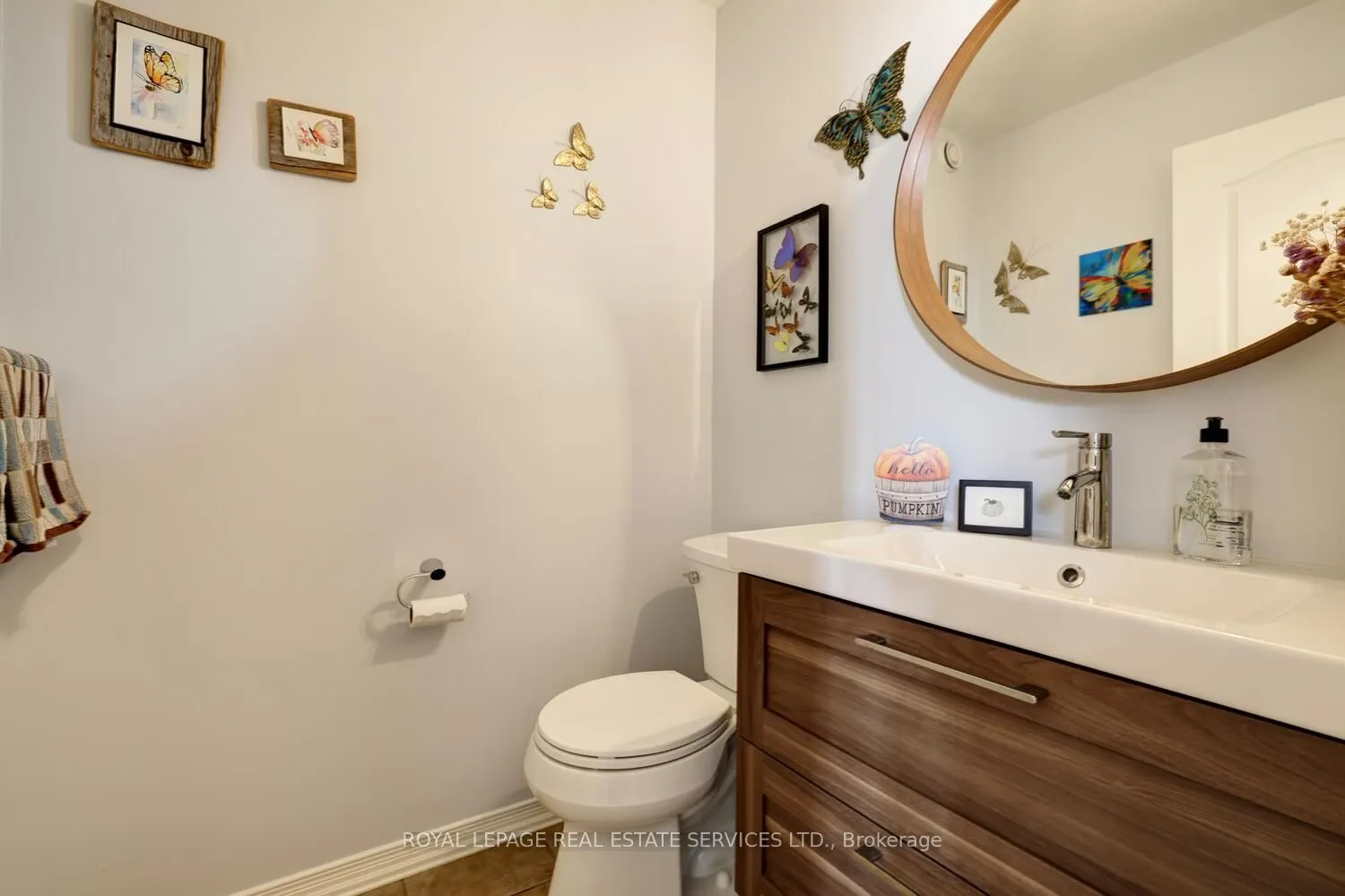 35 Aiken Crescent