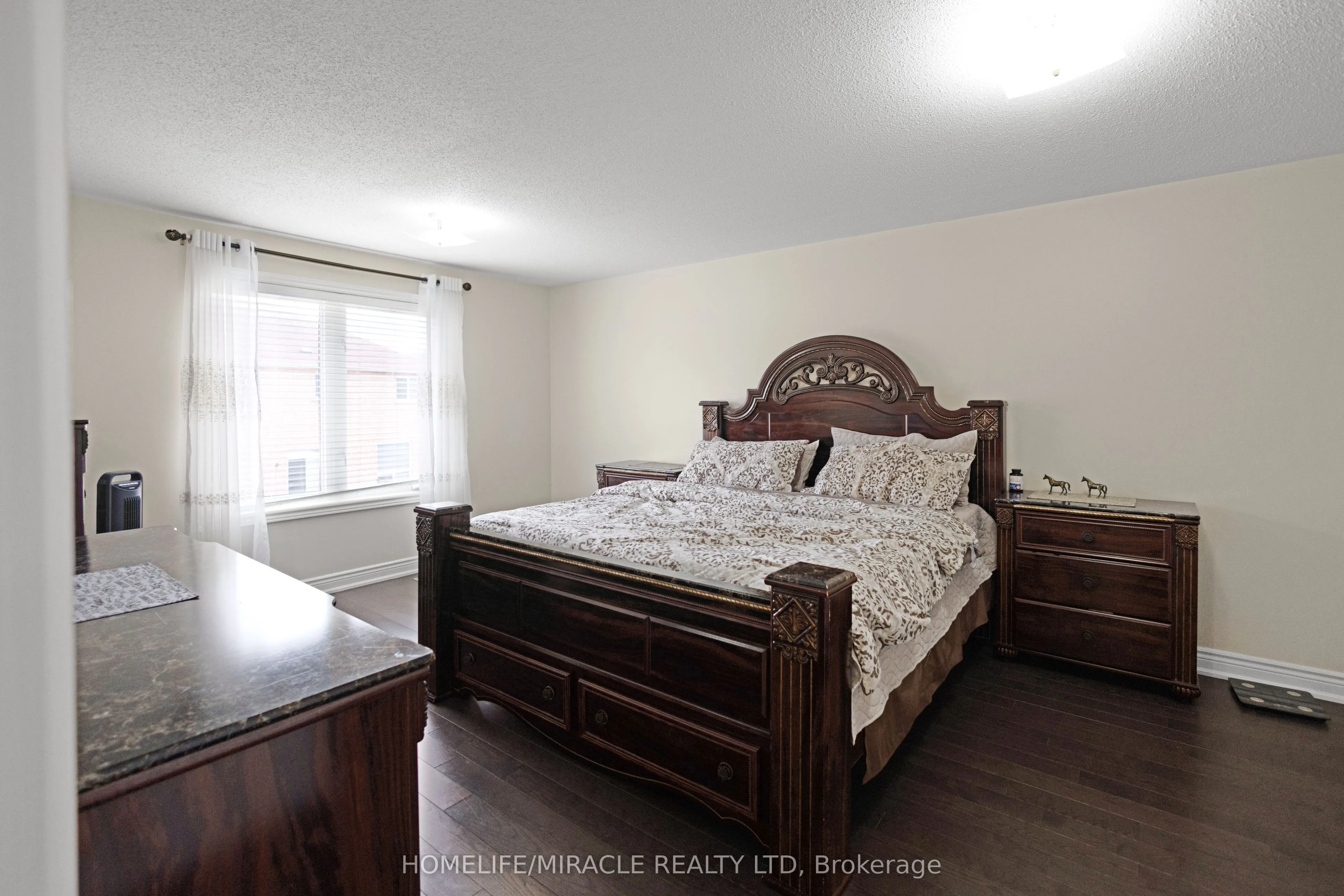 24 Fauna Court