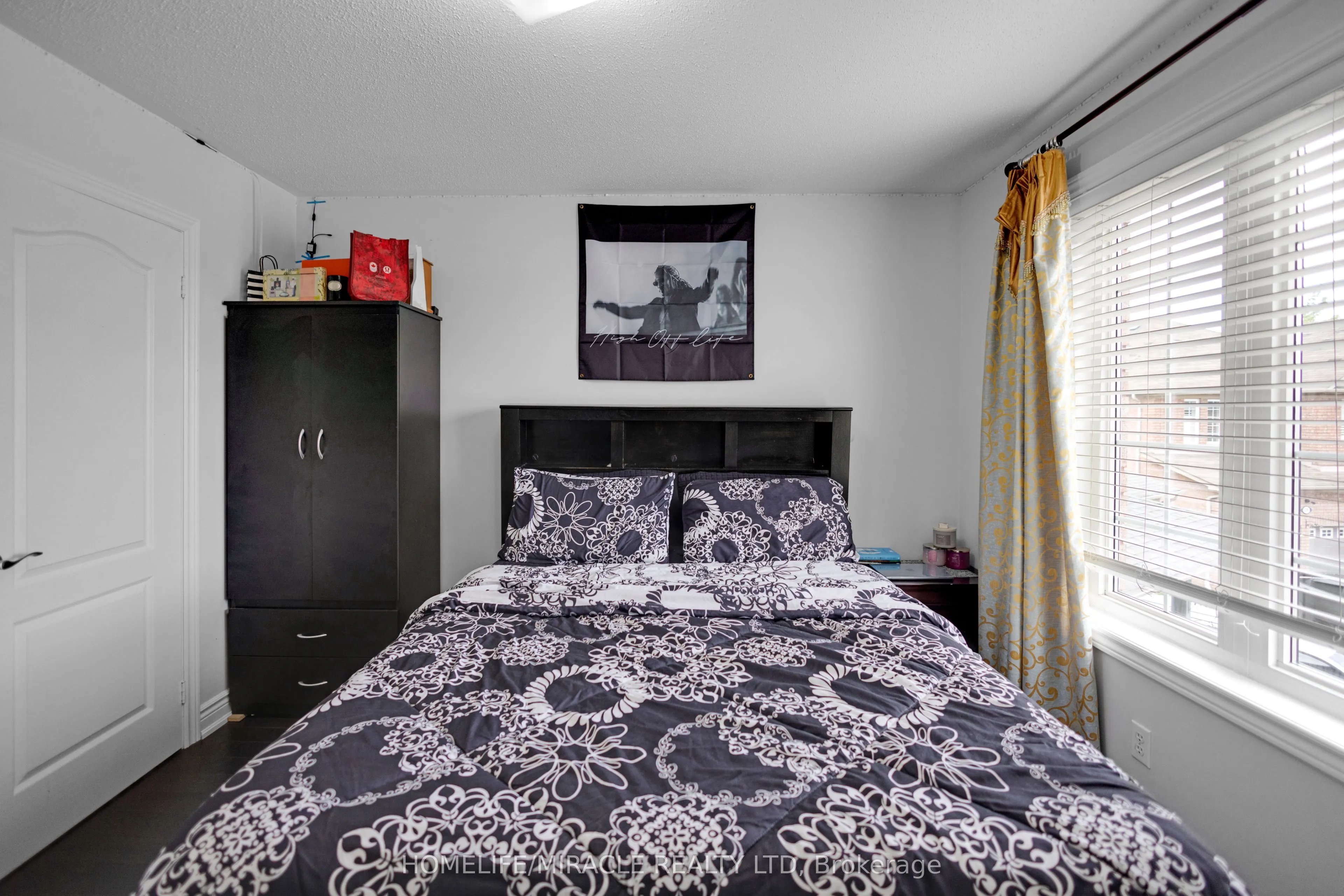 24 Fauna Court