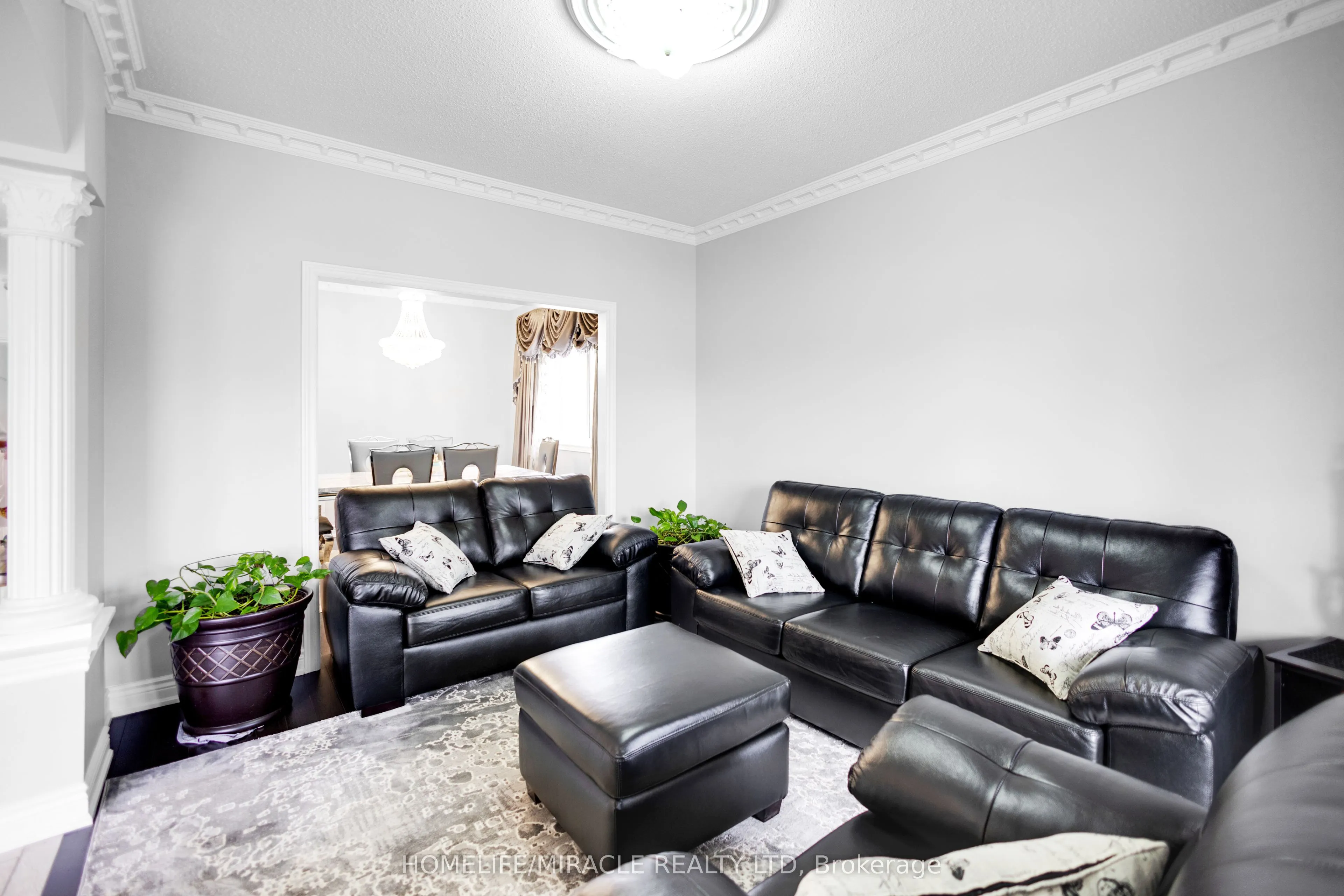 24 Fauna Court