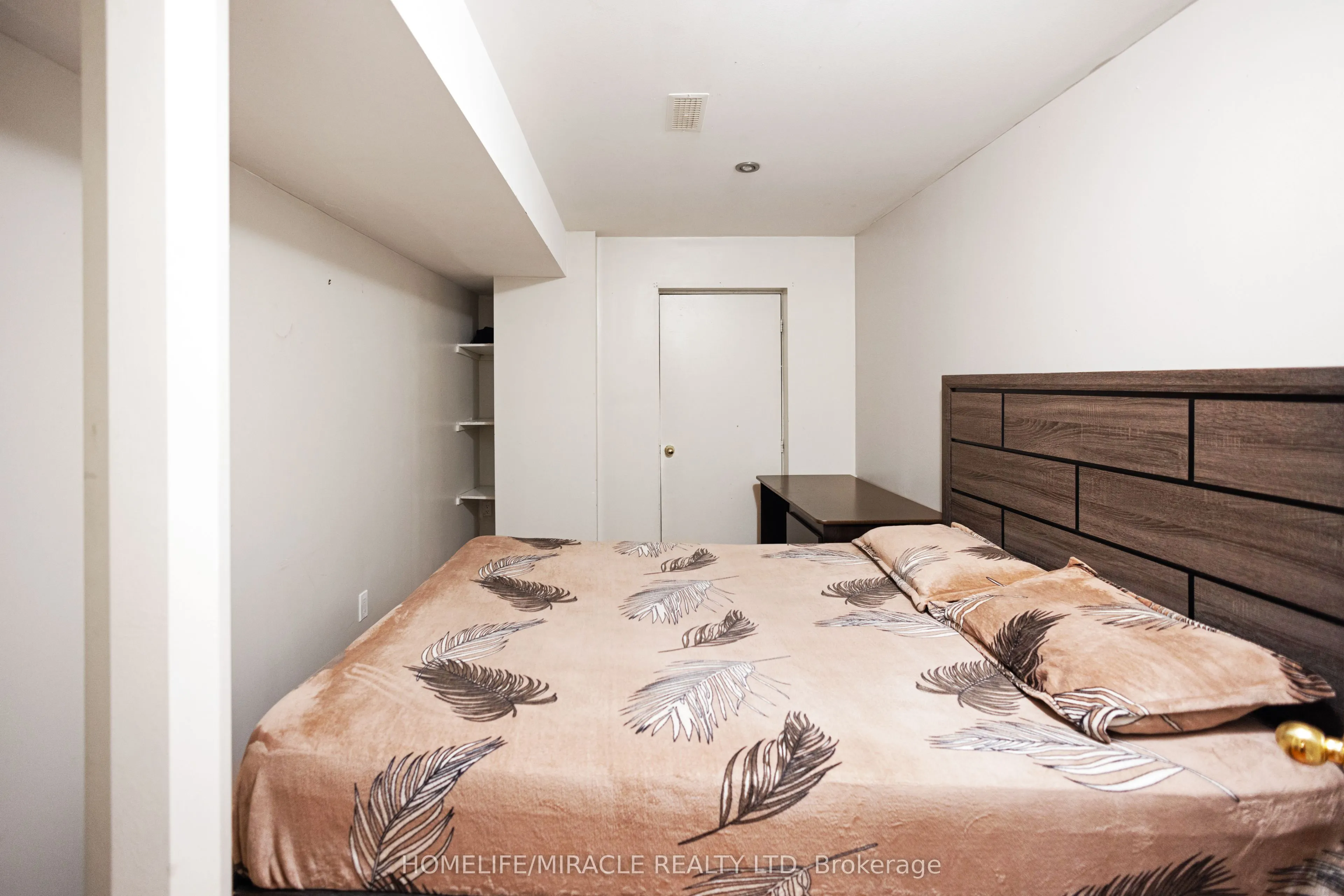 24 Fauna Court