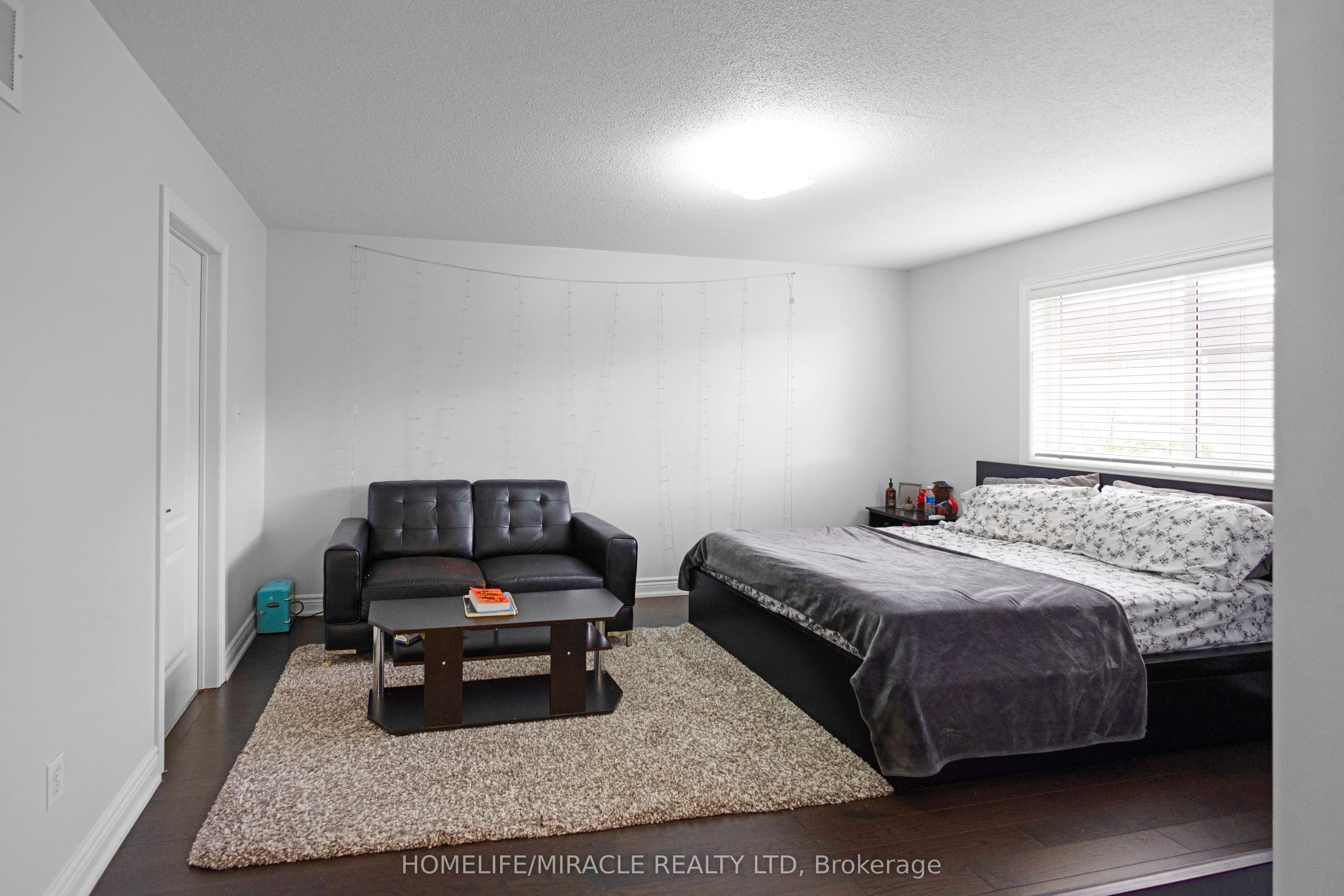 24 Fauna Court