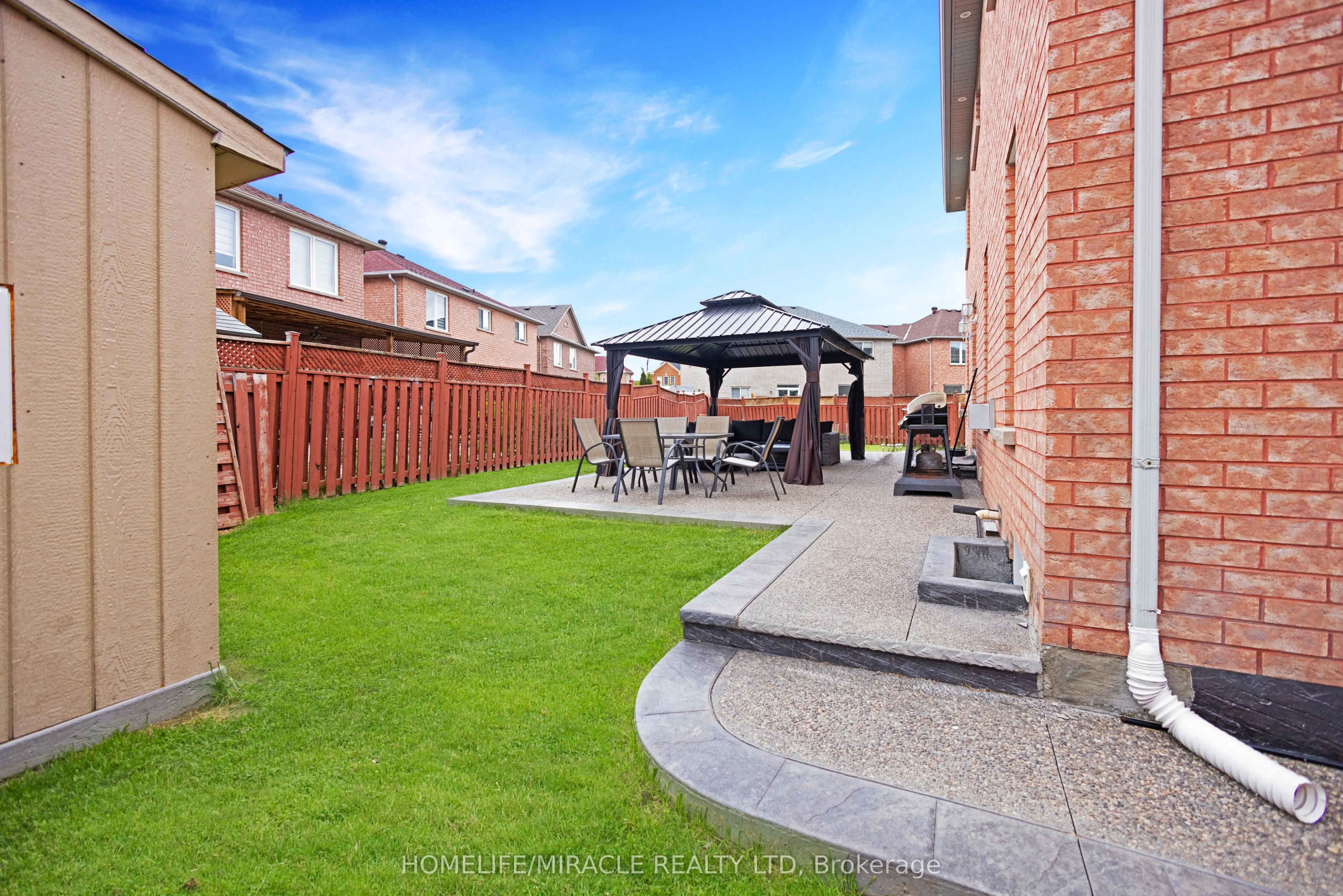 24 Fauna Court