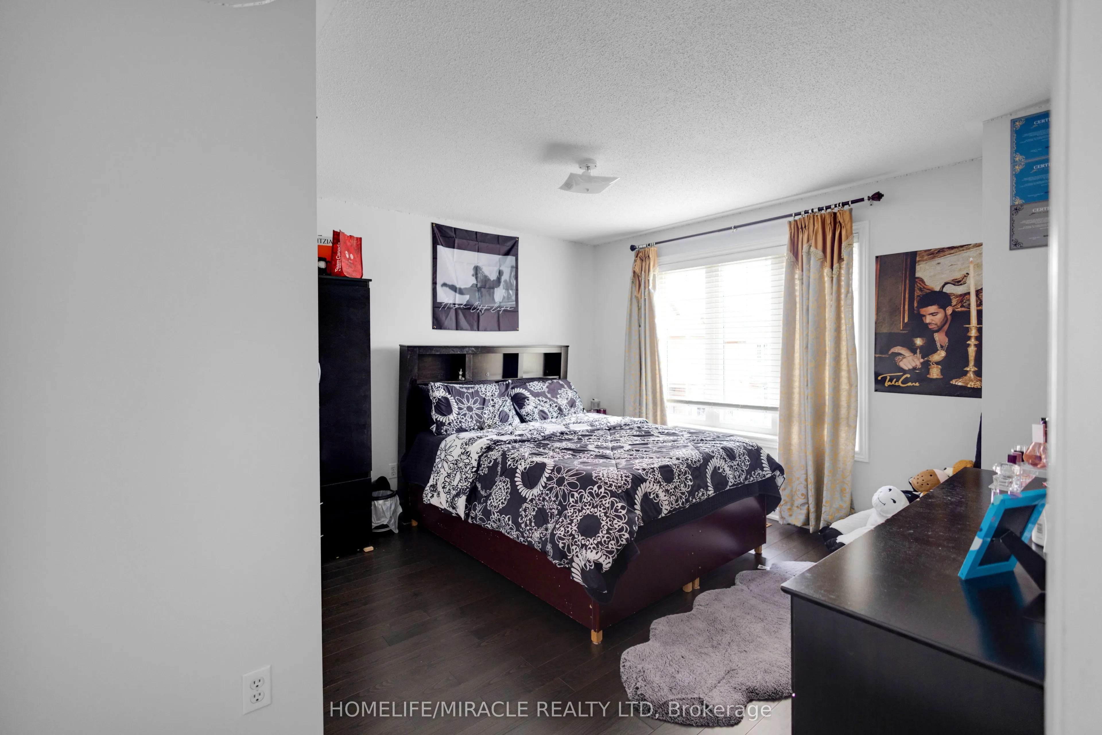24 Fauna Court