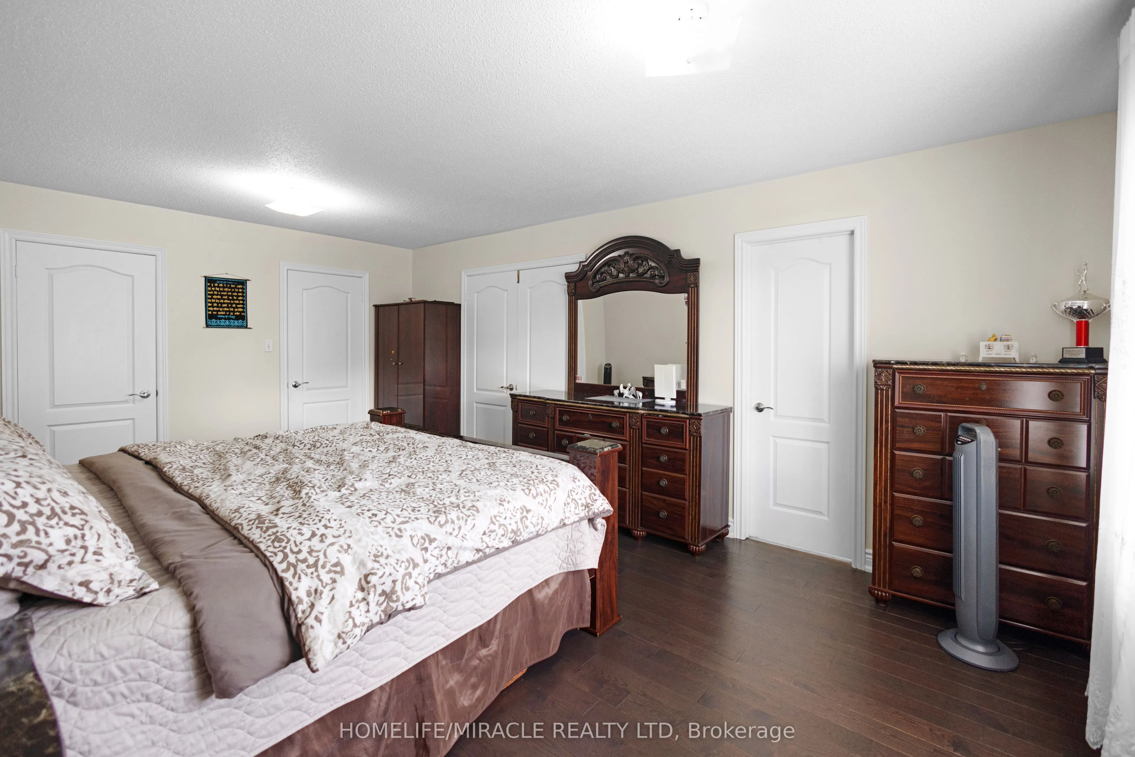 24 Fauna Court