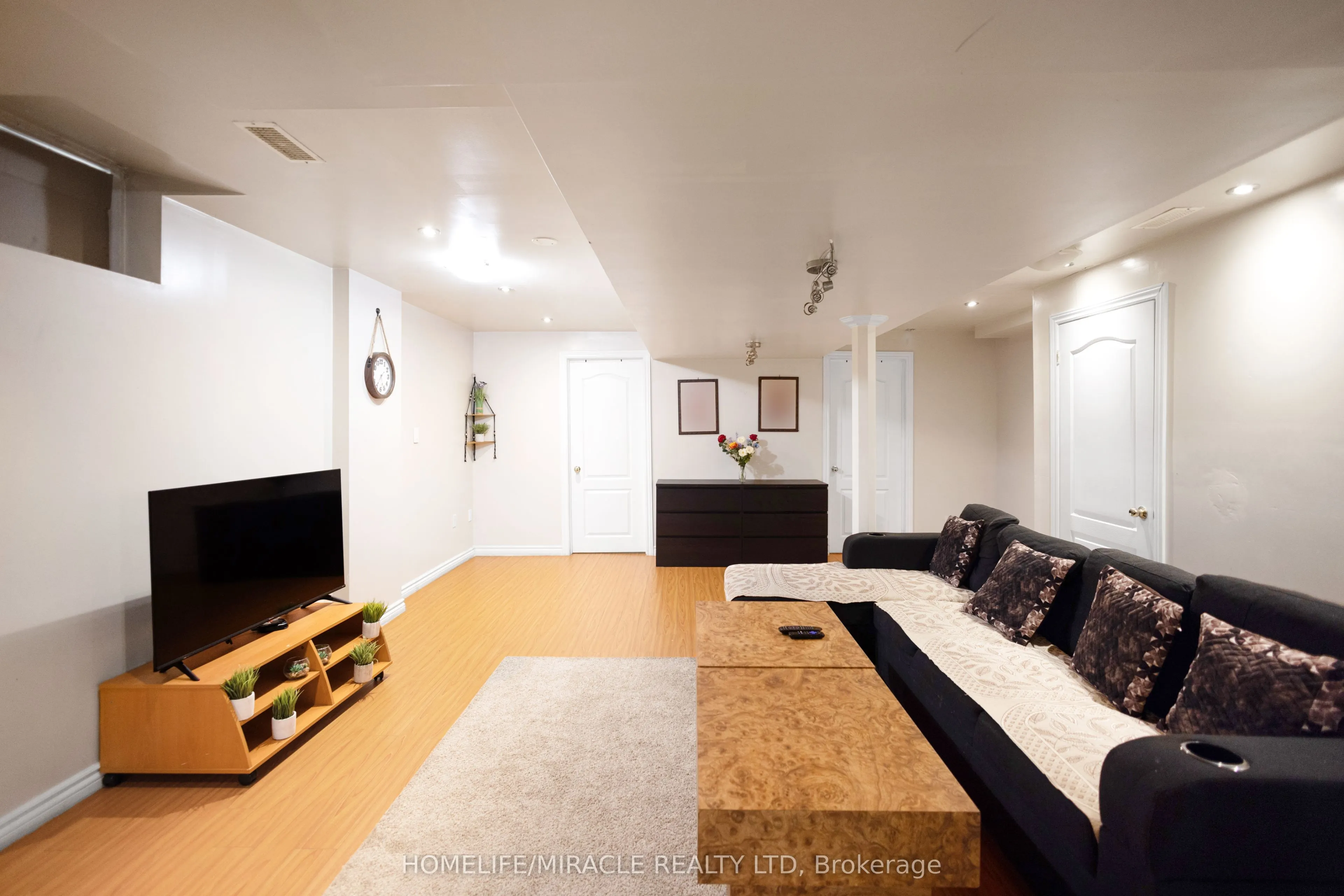 24 Fauna Court