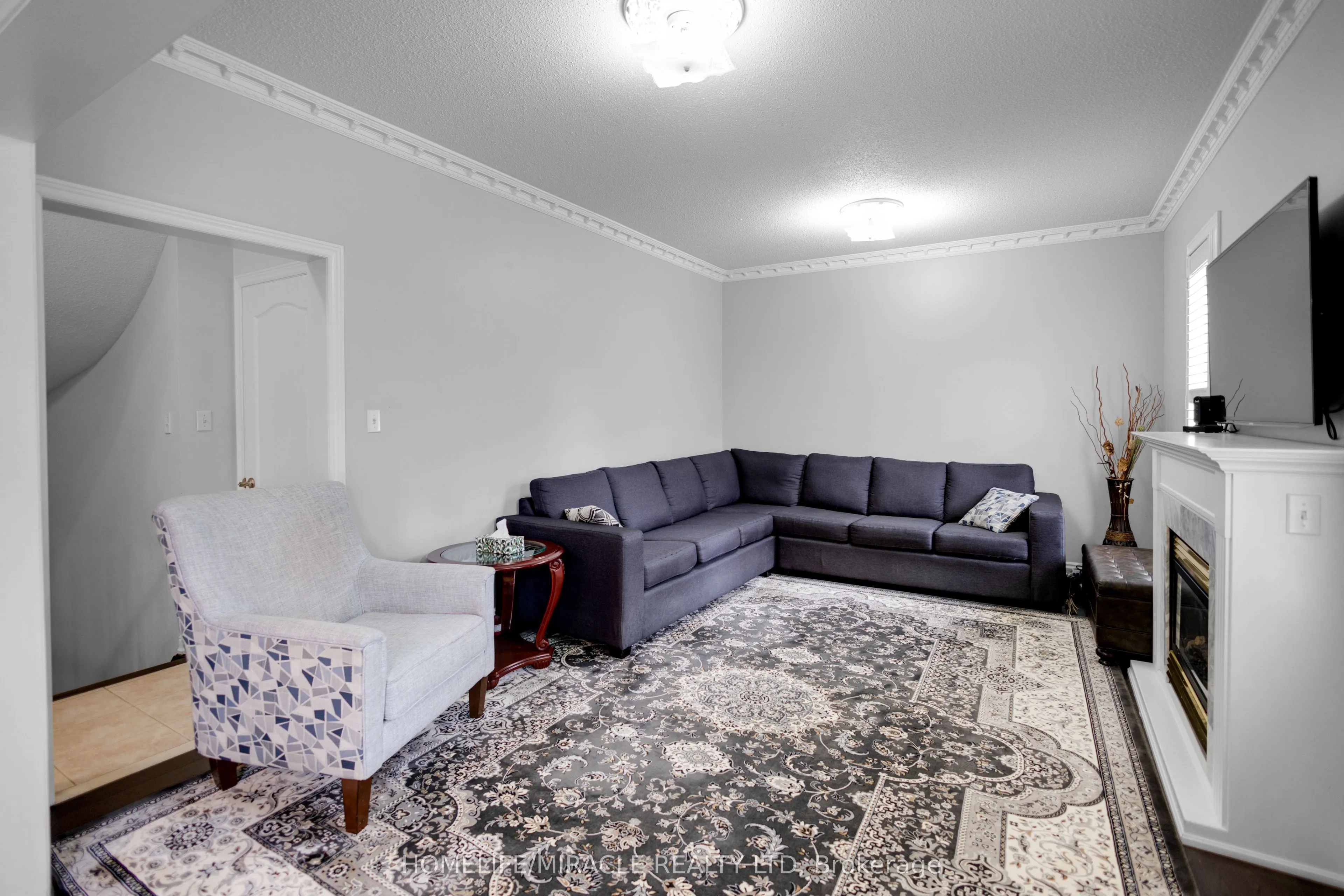 24 Fauna Court