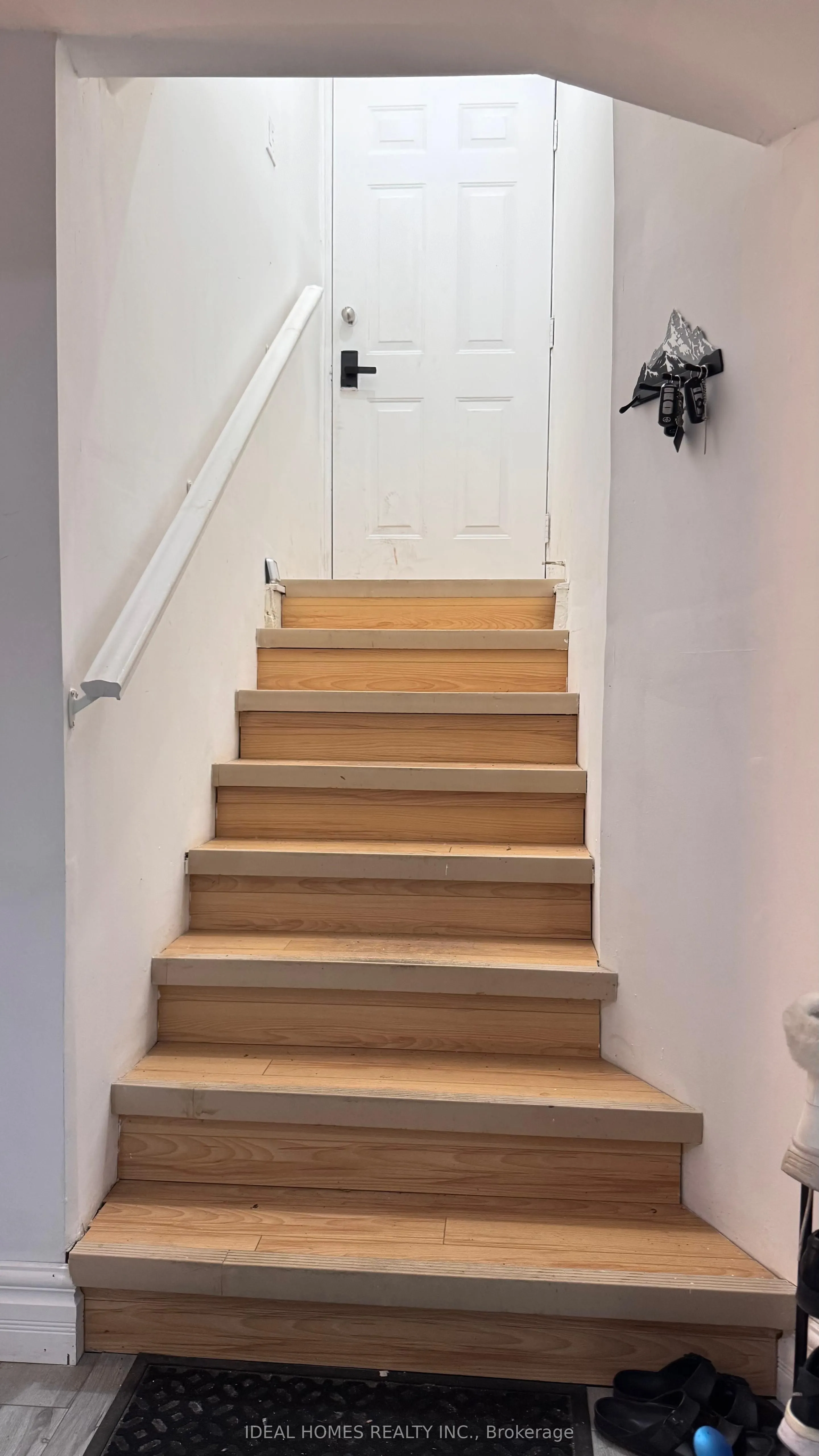 3057 Grenville Drive, #Basement