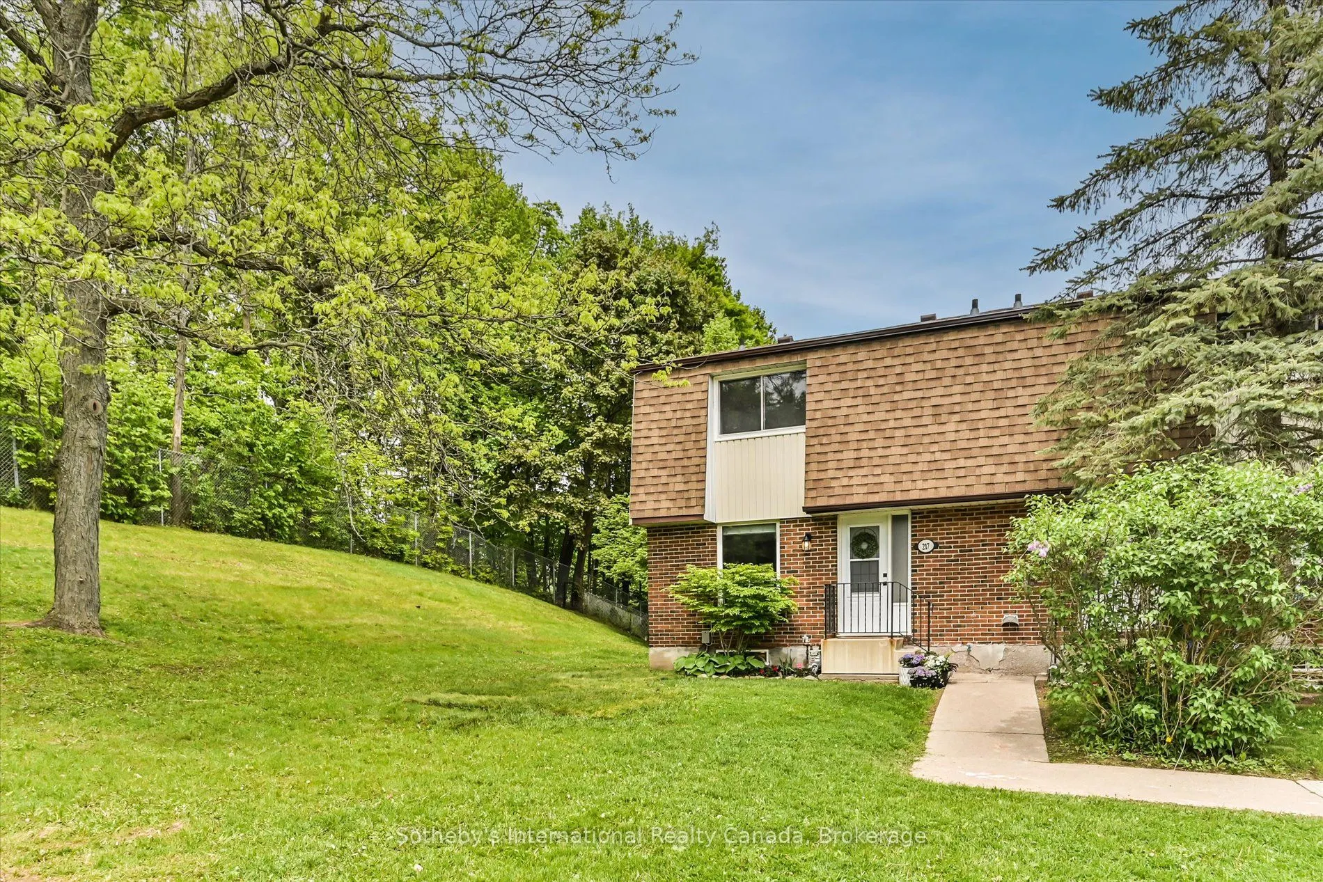 217 Kingham Road, #33