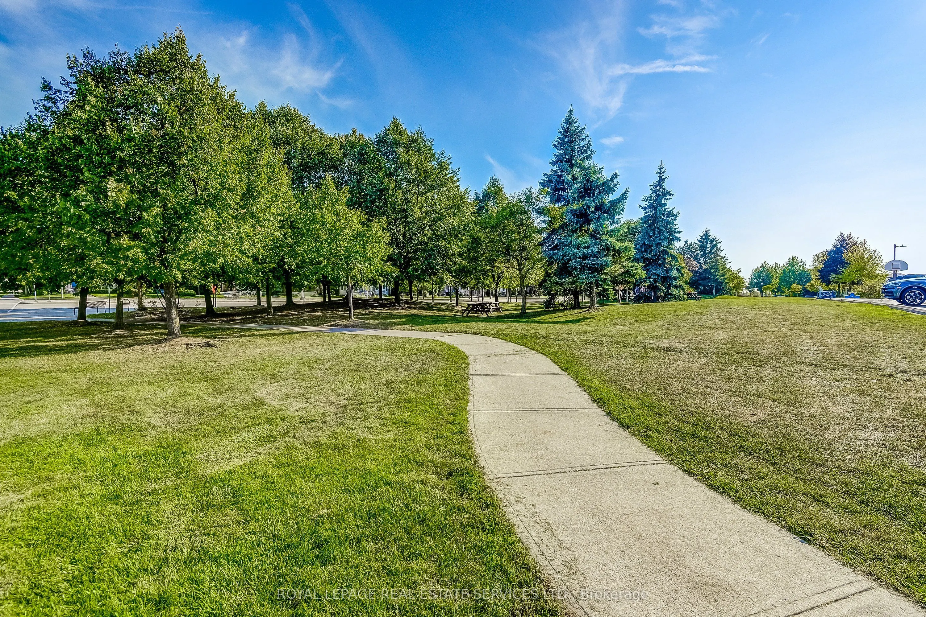 200 Glenashton Drive