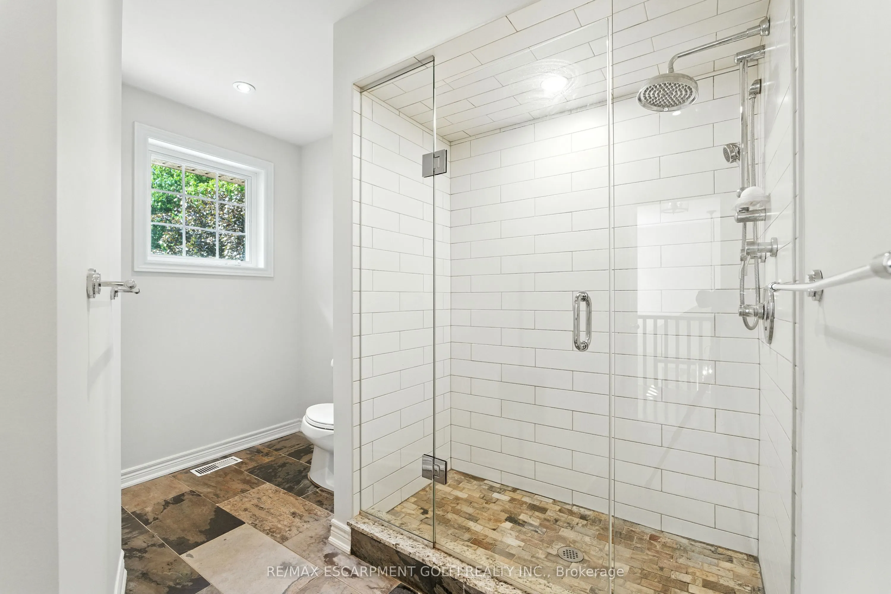 2139 Bushtrail Court