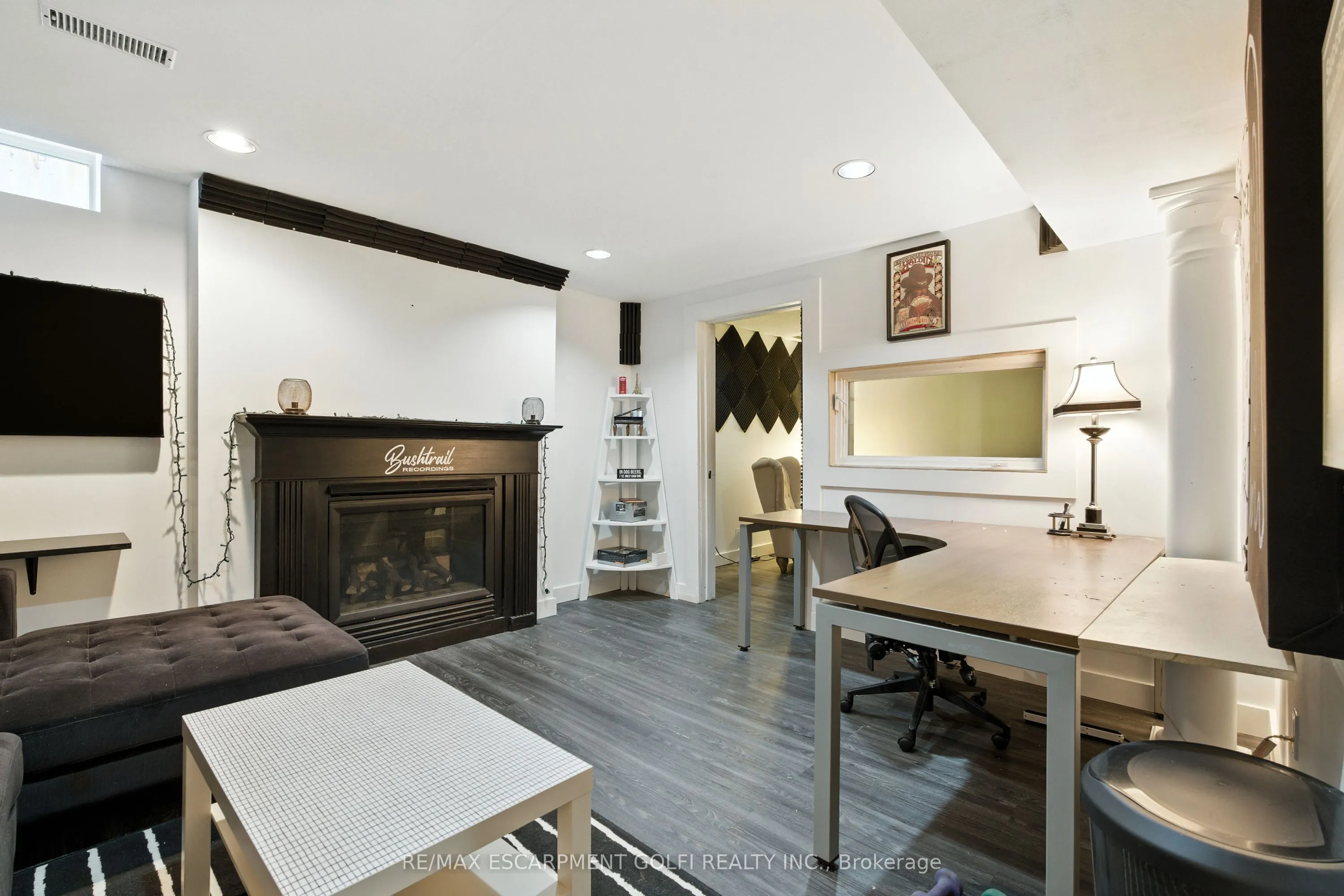 2139 Bushtrail Court