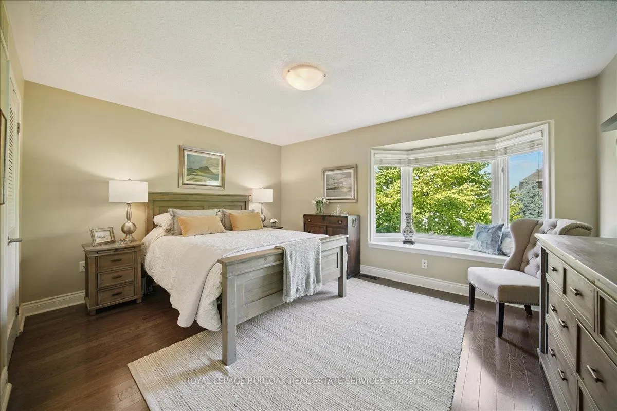 819 Howden Crescent