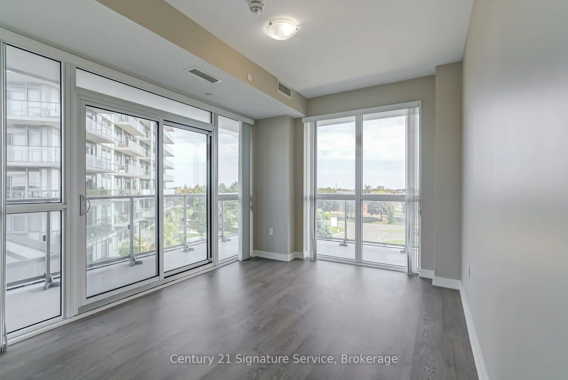 4677 Glen Erin Drive, #304
