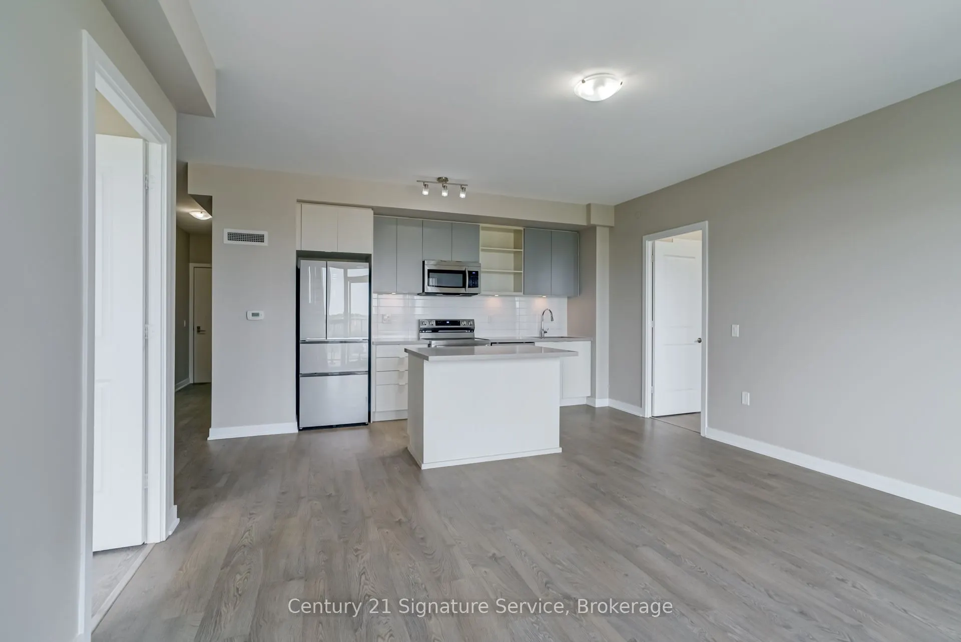 4677 Glen Erin Drive, #304