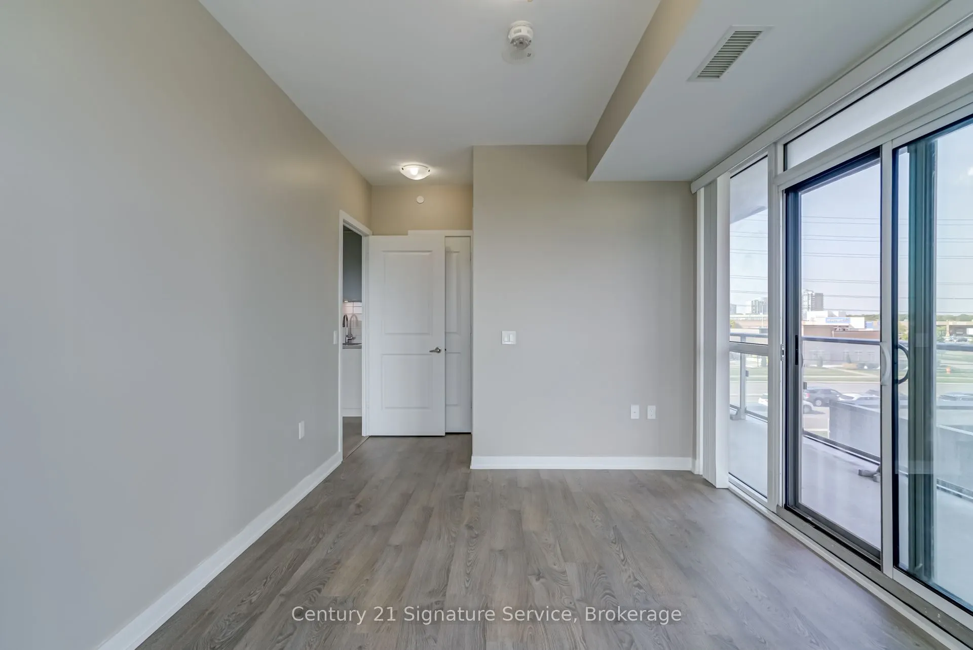 4677 Glen Erin Drive, #304