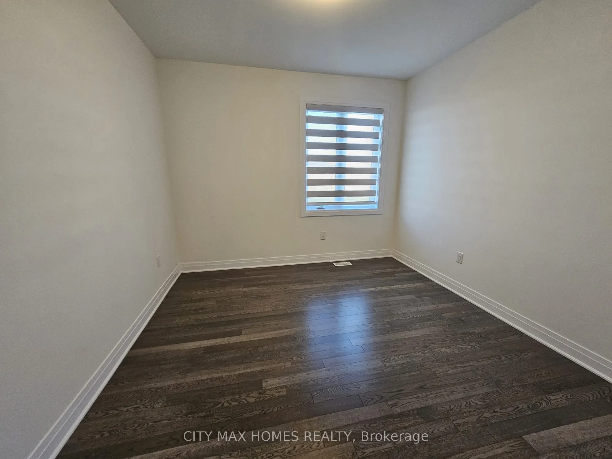 3240 Mariner Passage