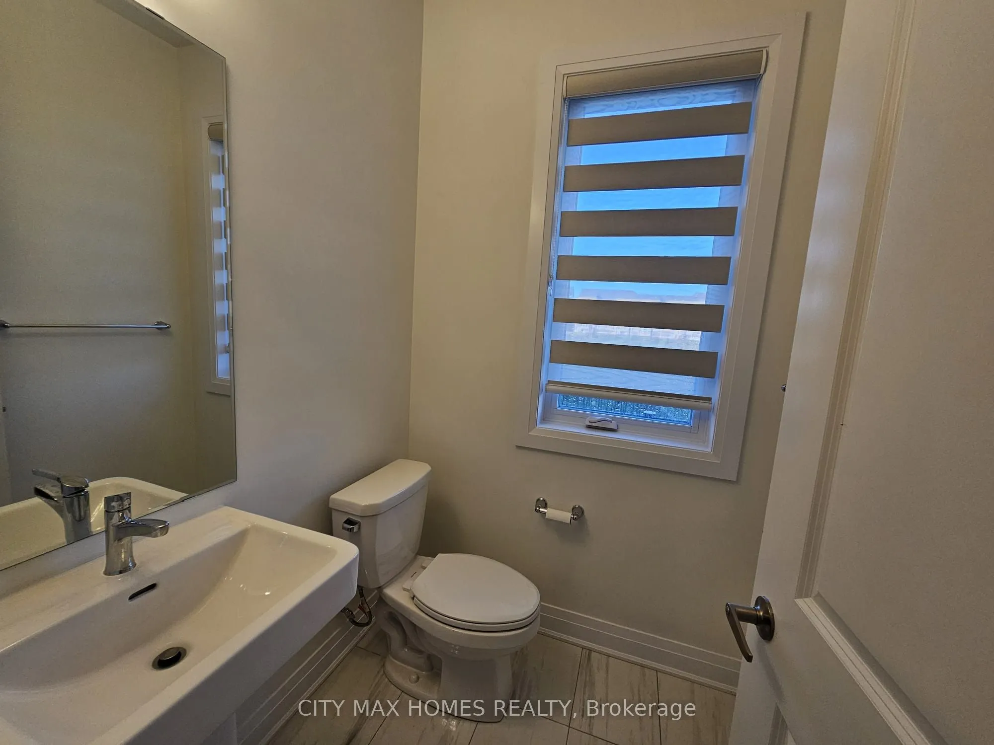 3240 Mariner Passage