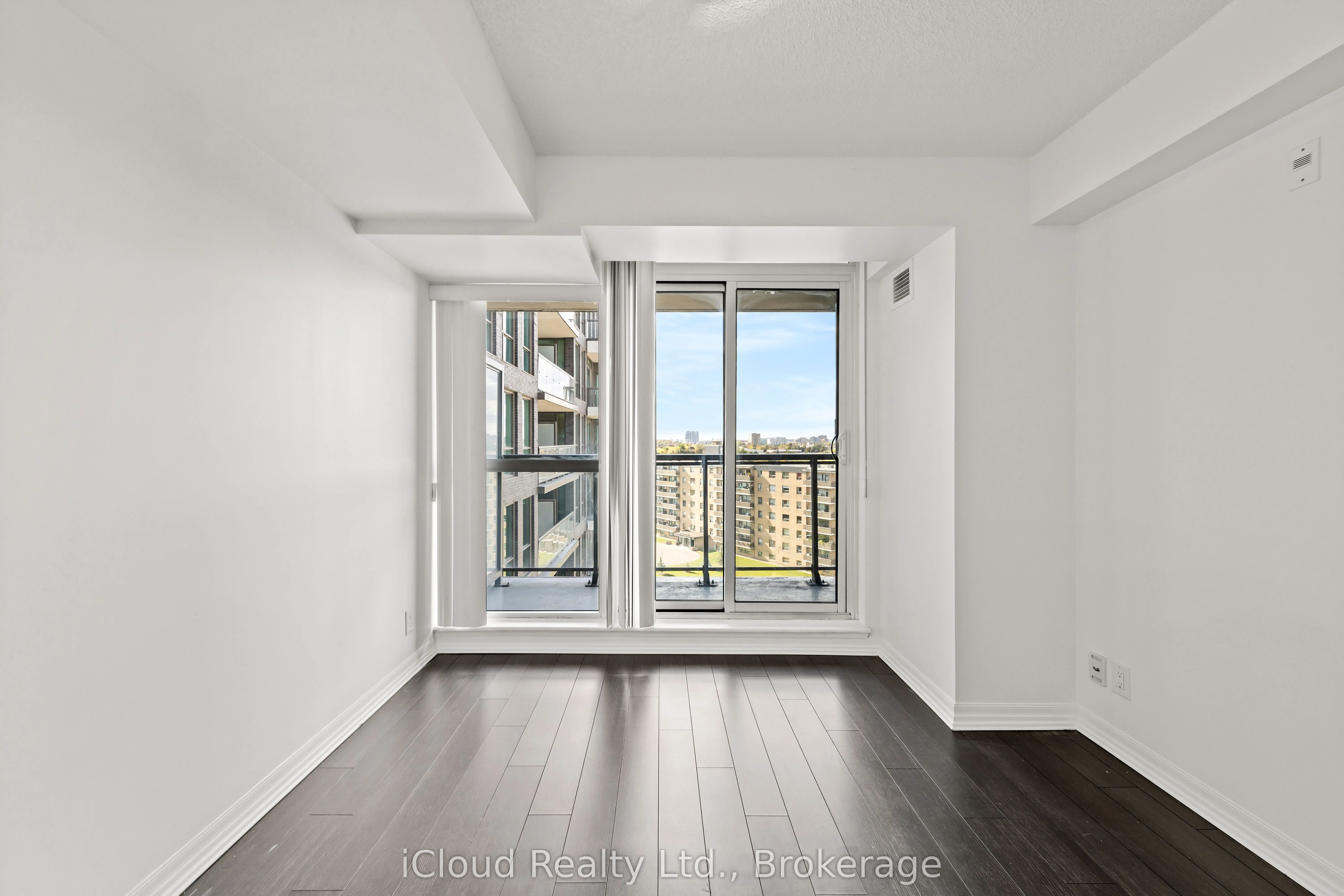 80 Esther Lorrie Drive, #1002
