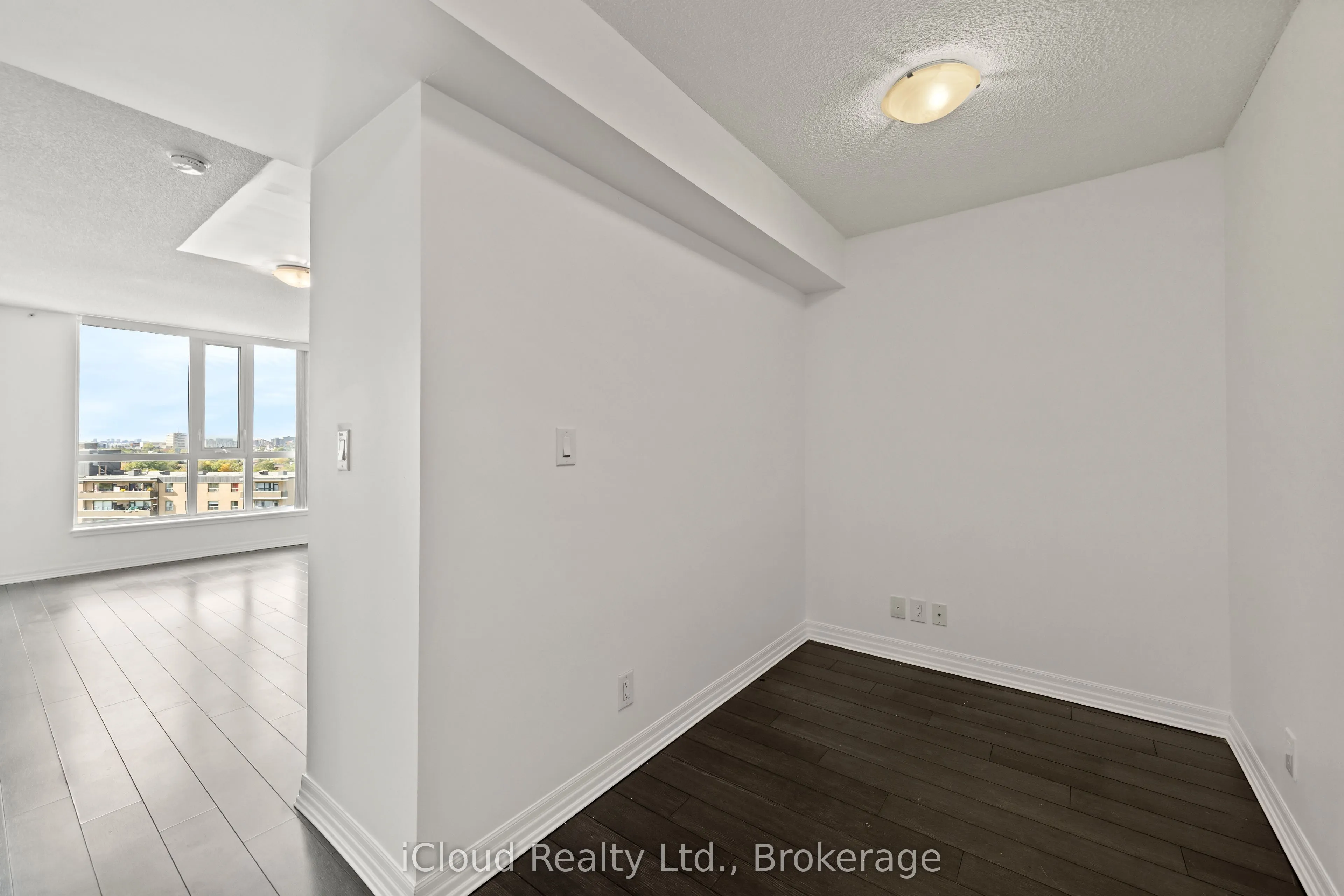 80 Esther Lorrie Drive, #1002