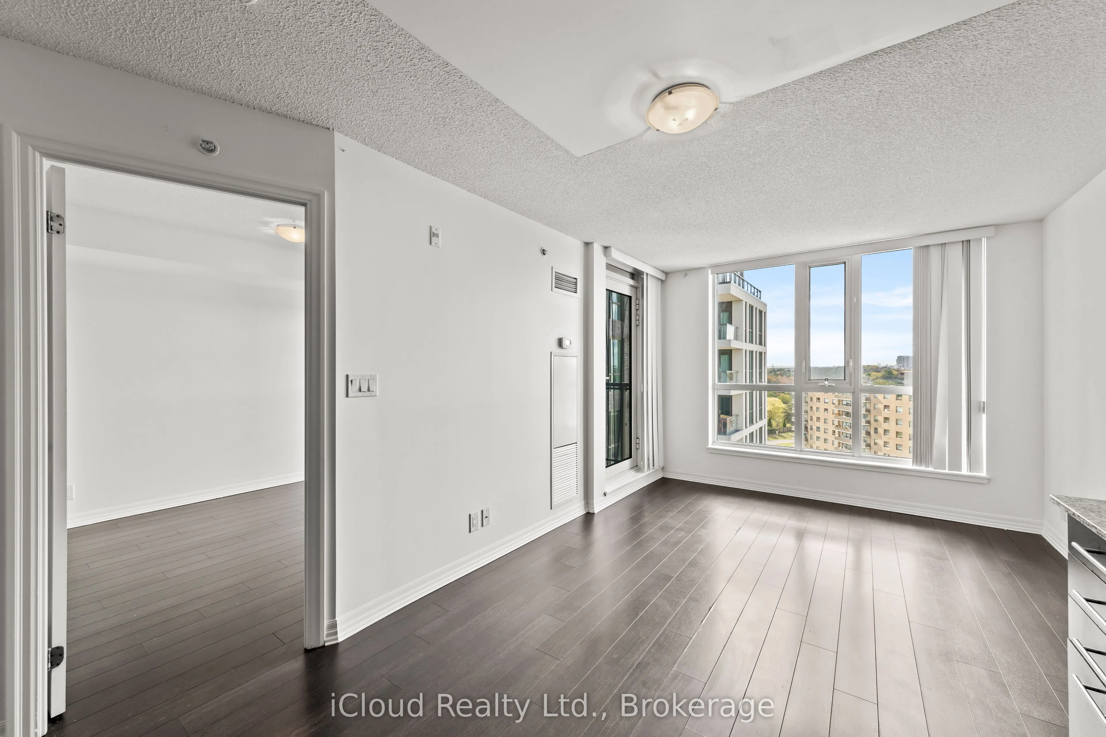 80 Esther Lorrie Drive, #1002