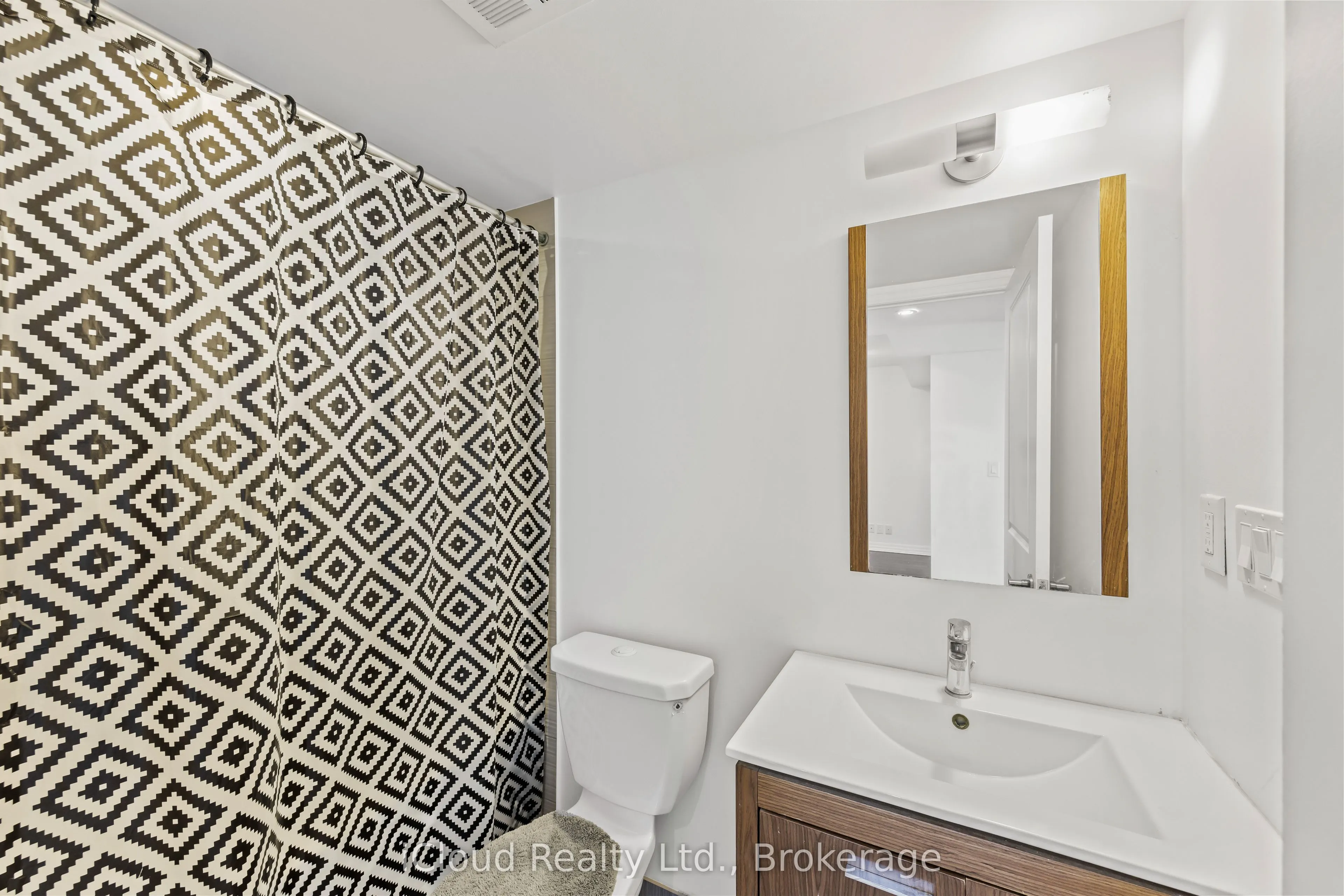 80 Esther Lorrie Drive, #1002