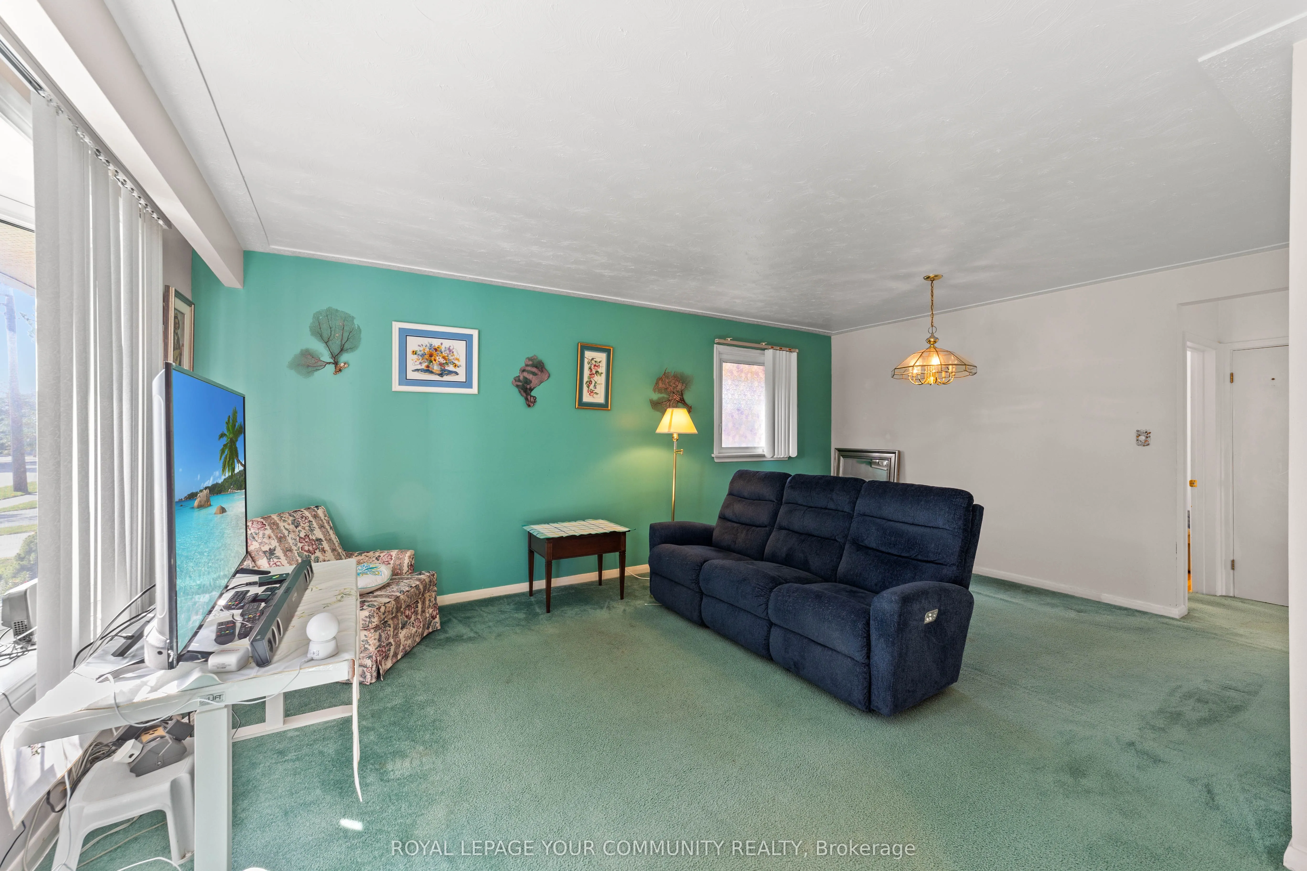 19 Archerhill Drive
