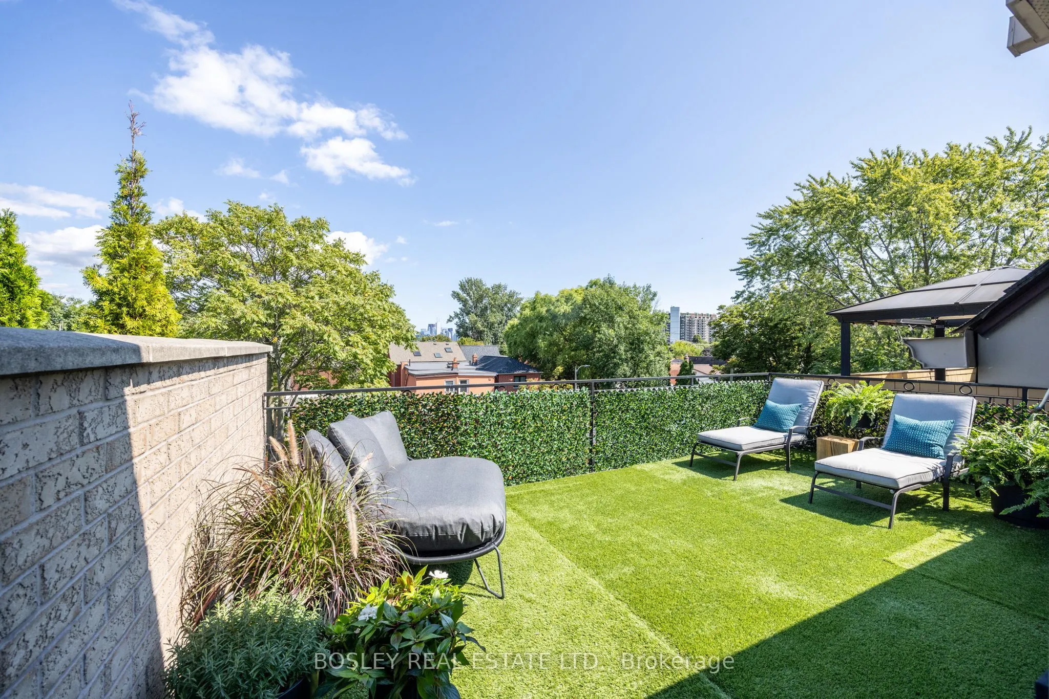 5 Lukow Terrace