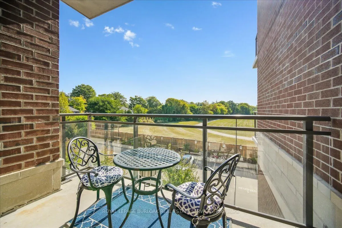 3290 New Street W, #222