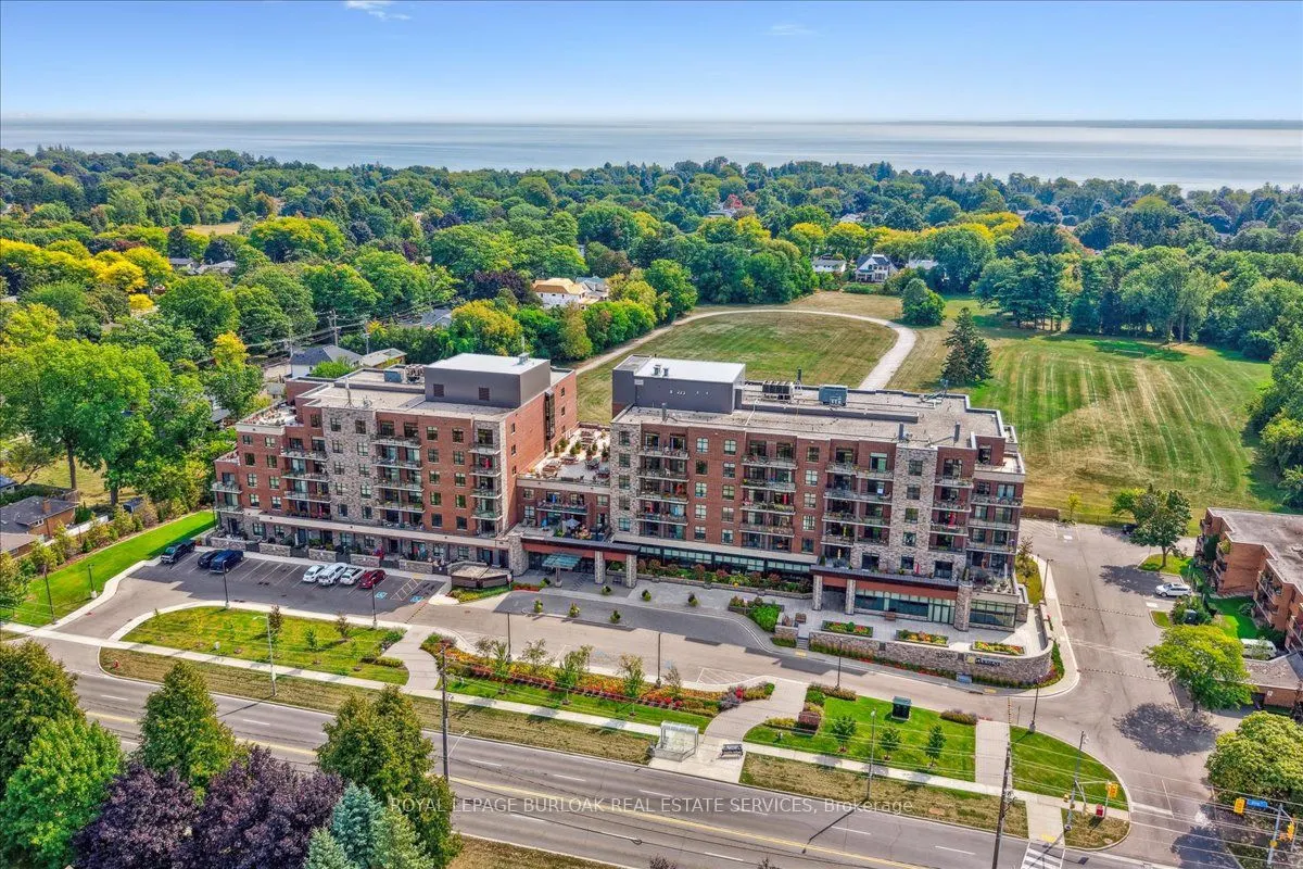 3290 New Street W, #222