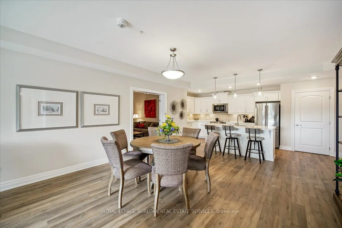 3290 New Street W, #222