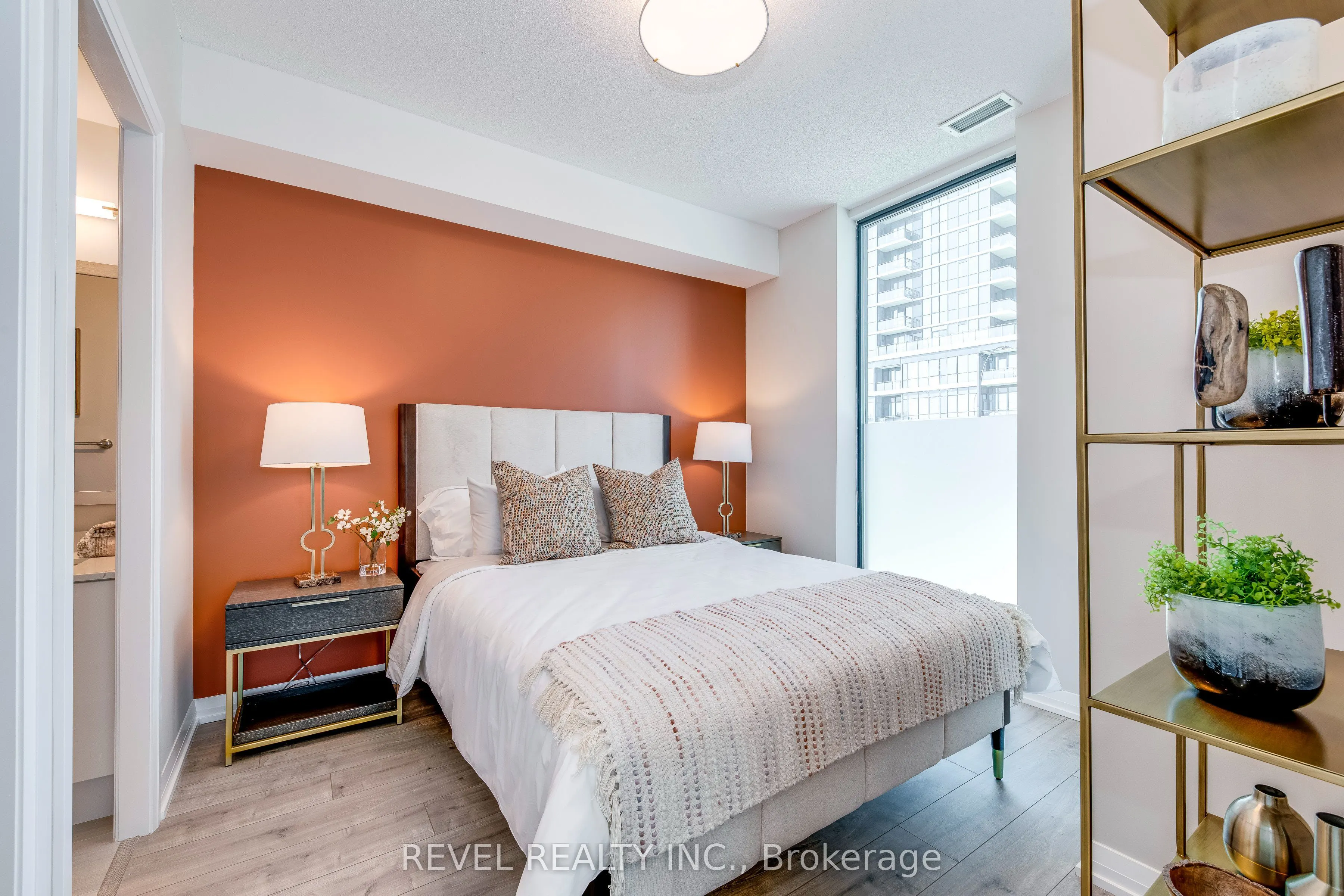 15 Watergarden Drive, #1907