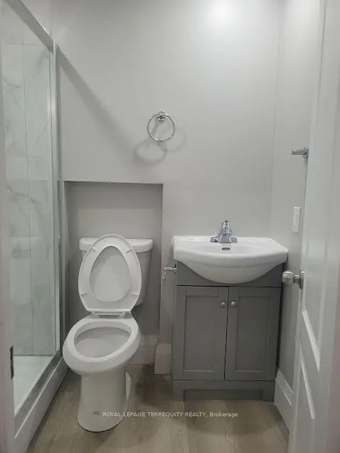 76 Nelson Street W, #2