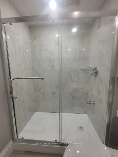 76 Nelson Street W, #2