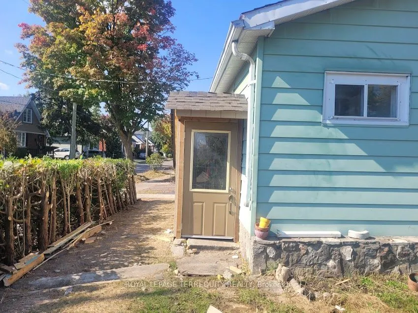 76 Nelson Street W, #2