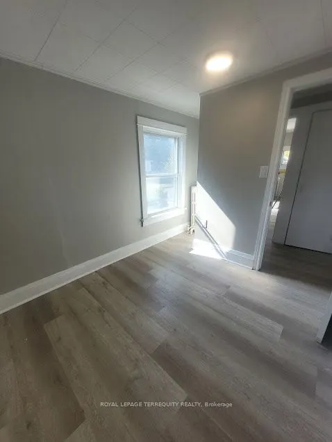 76 Nelson Street W, #2