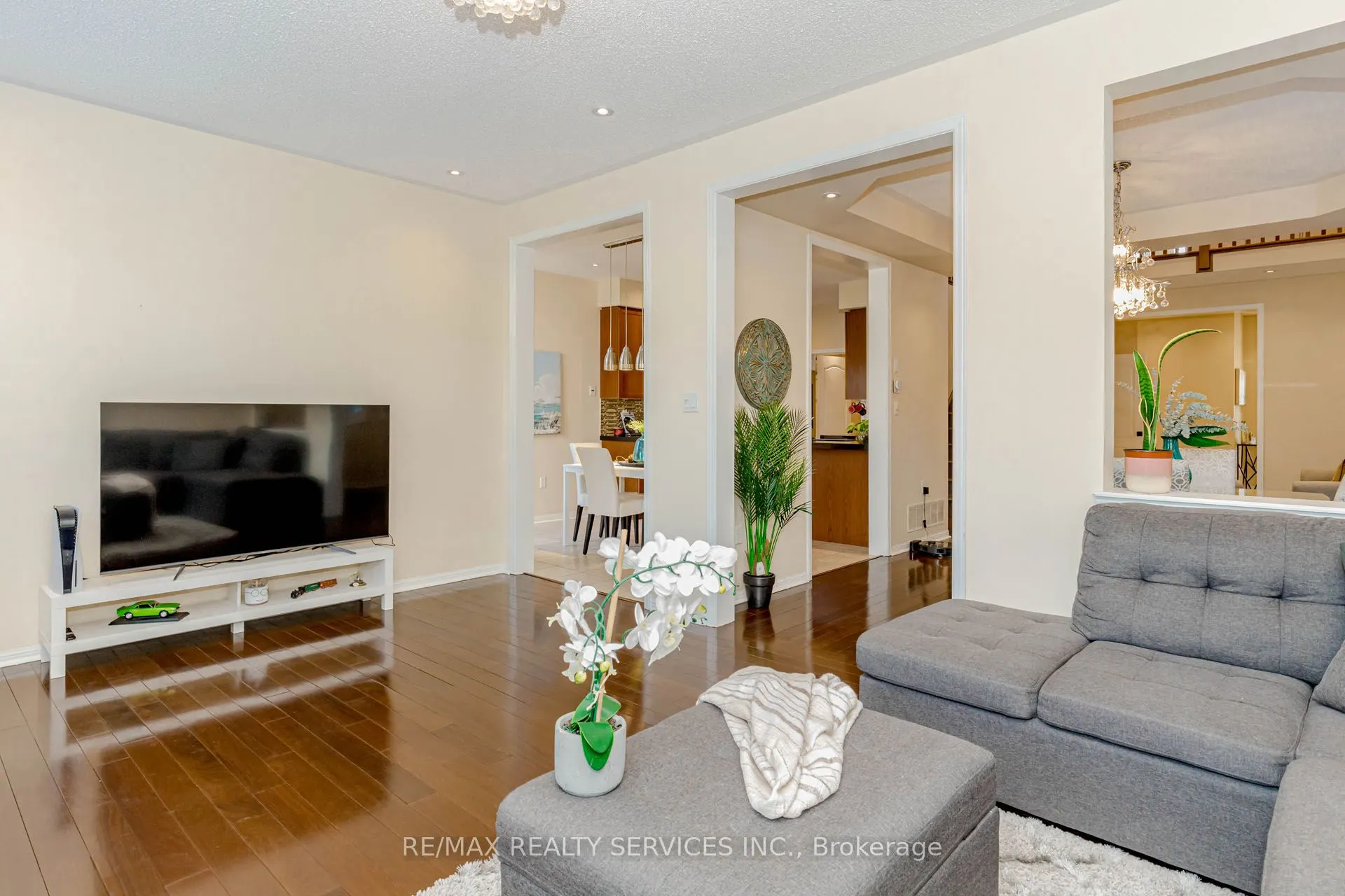 3906 Rosanna Drive