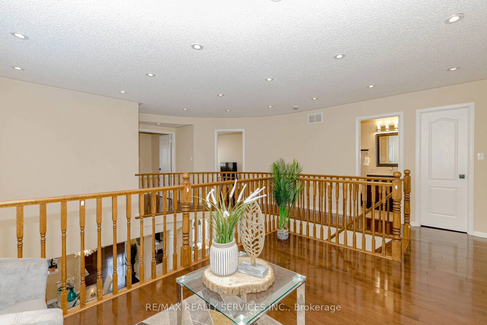 3906 Rosanna Drive