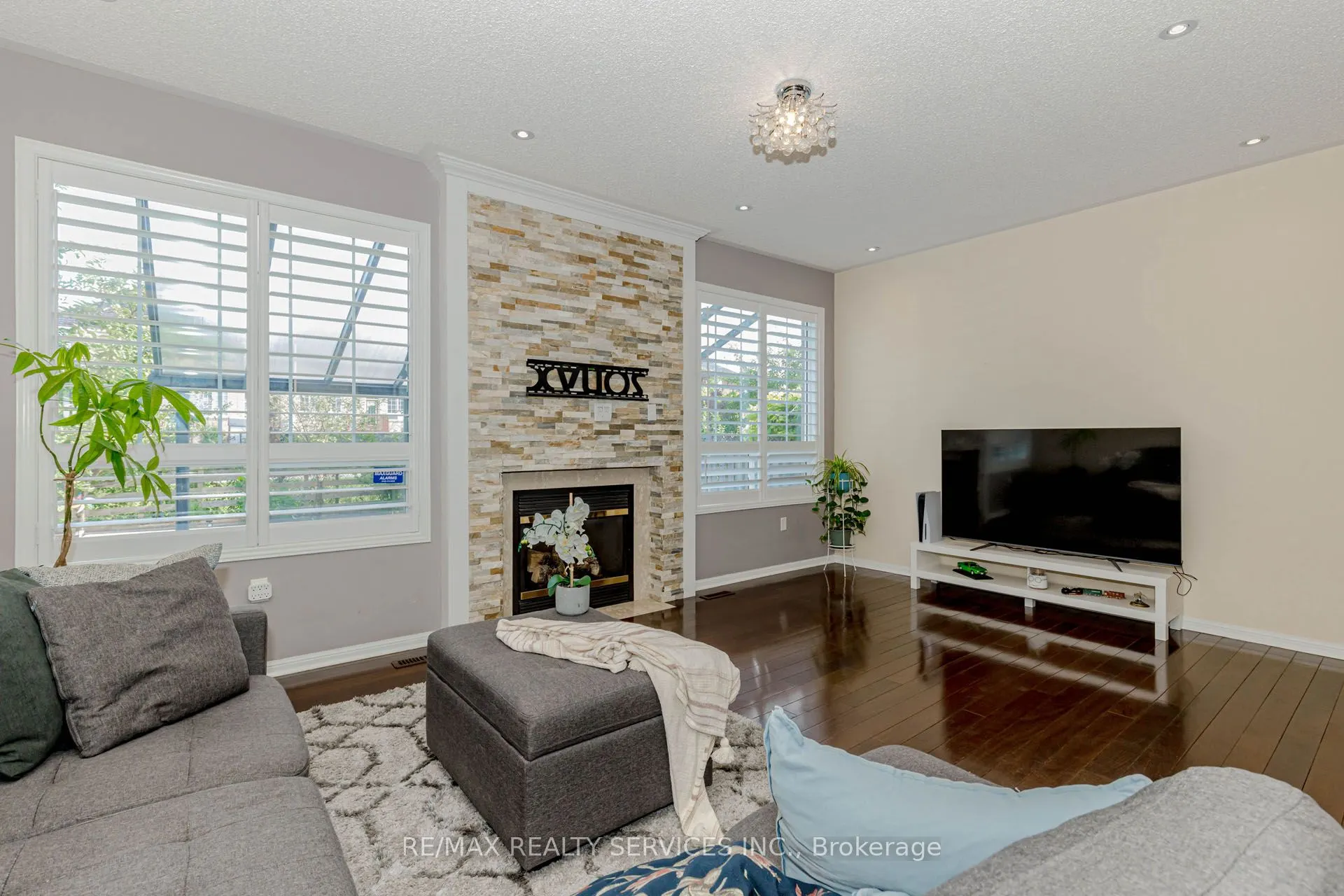 3906 Rosanna Drive