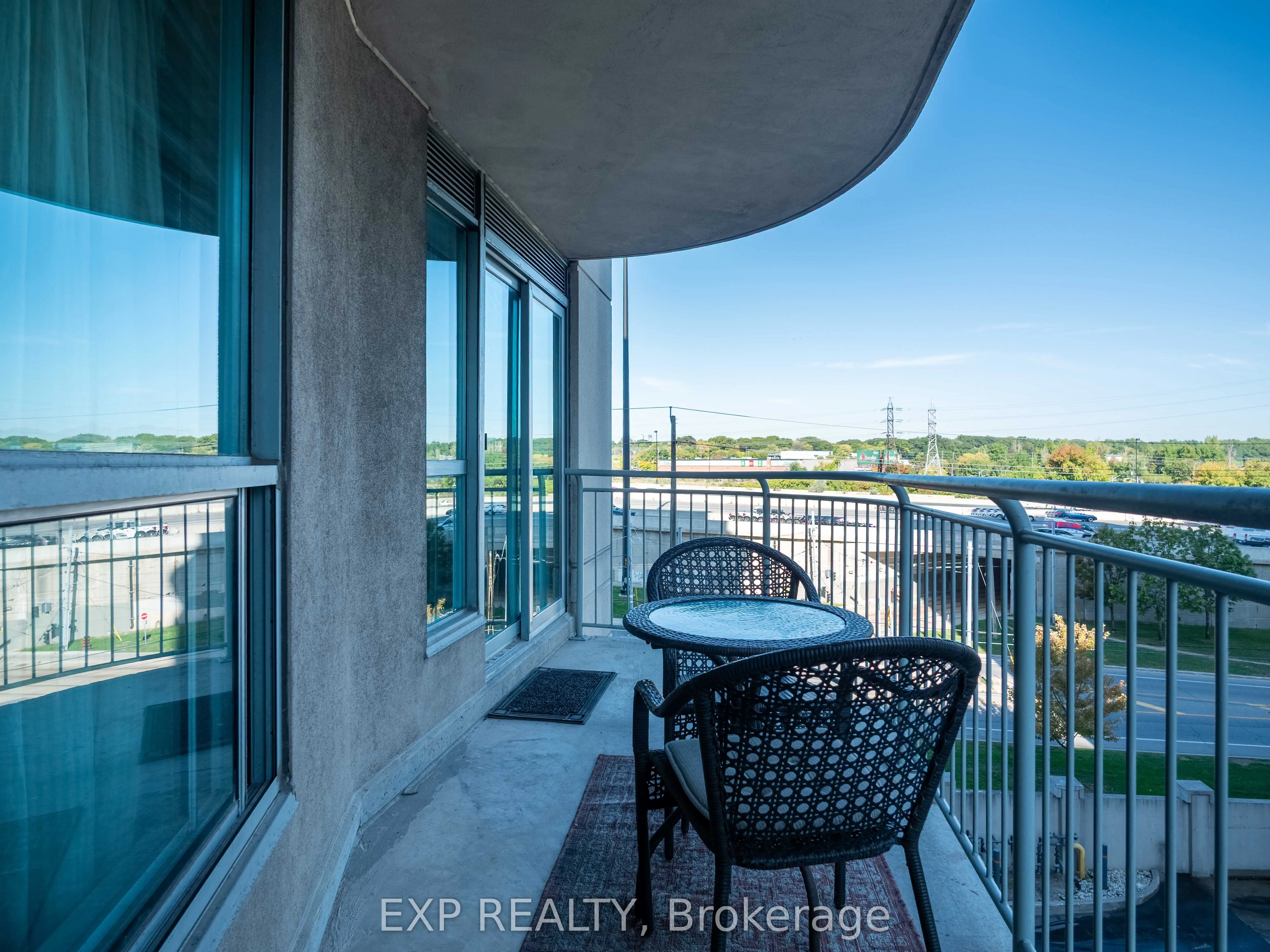 2111 Lakeshore Boulevard W, #501