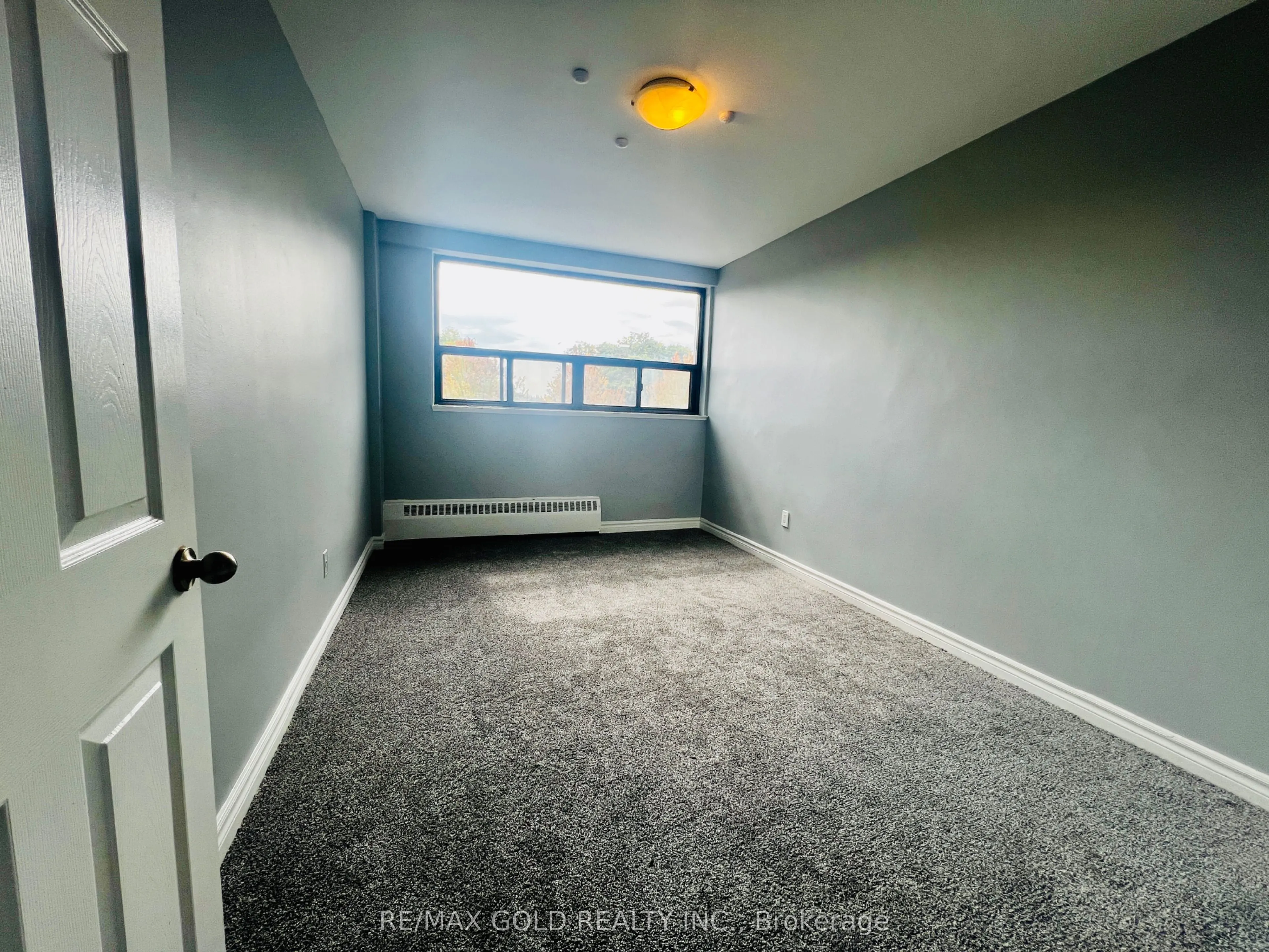 188 Mill Street S, #213