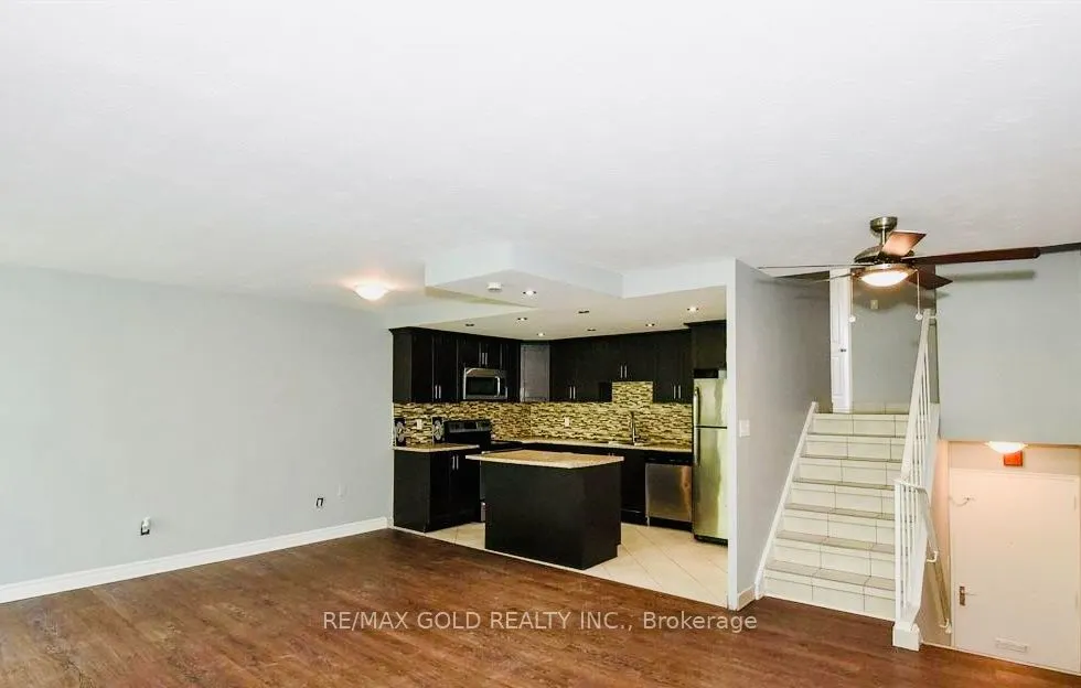 188 Mill Street S, #213