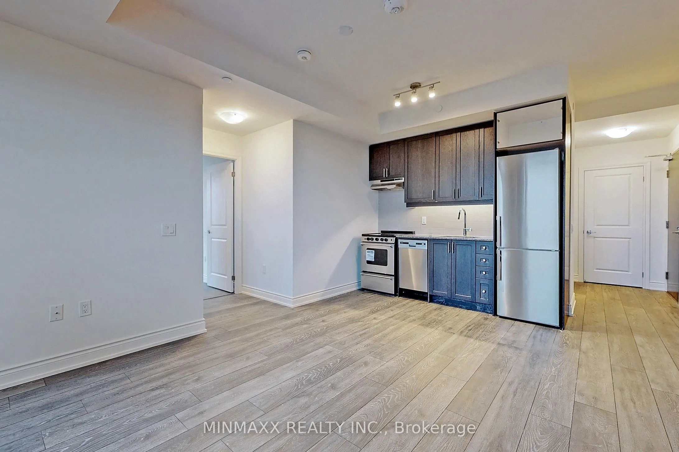 1050 Main Street E, #222