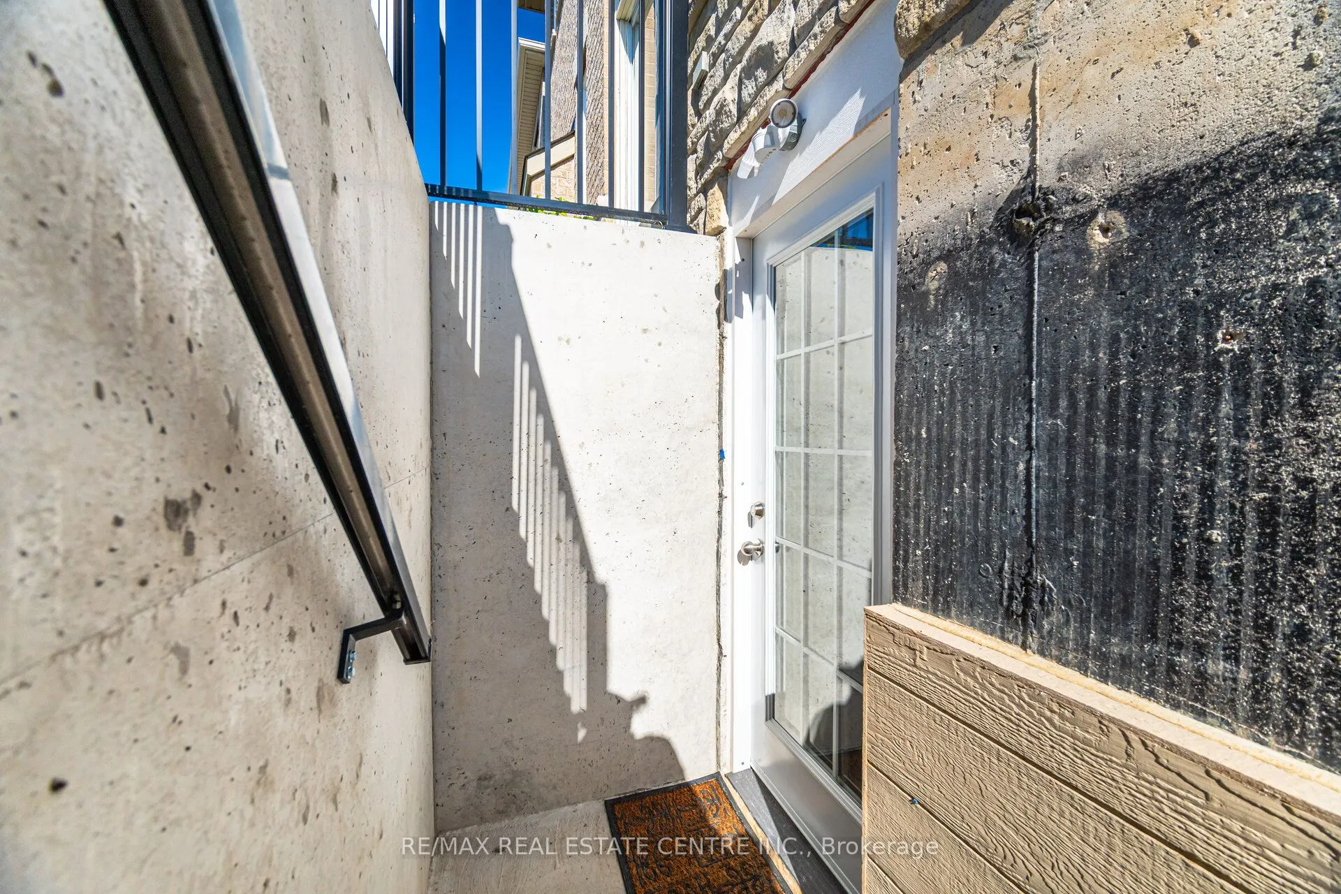351 Greenless Circle, #Lower